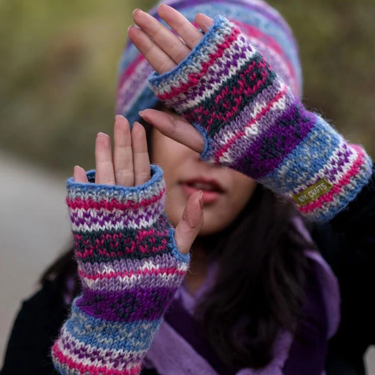 
Hand Knit Mitten Gloves Pink Color with Purple Flower Patchwork Woolen Gloves 