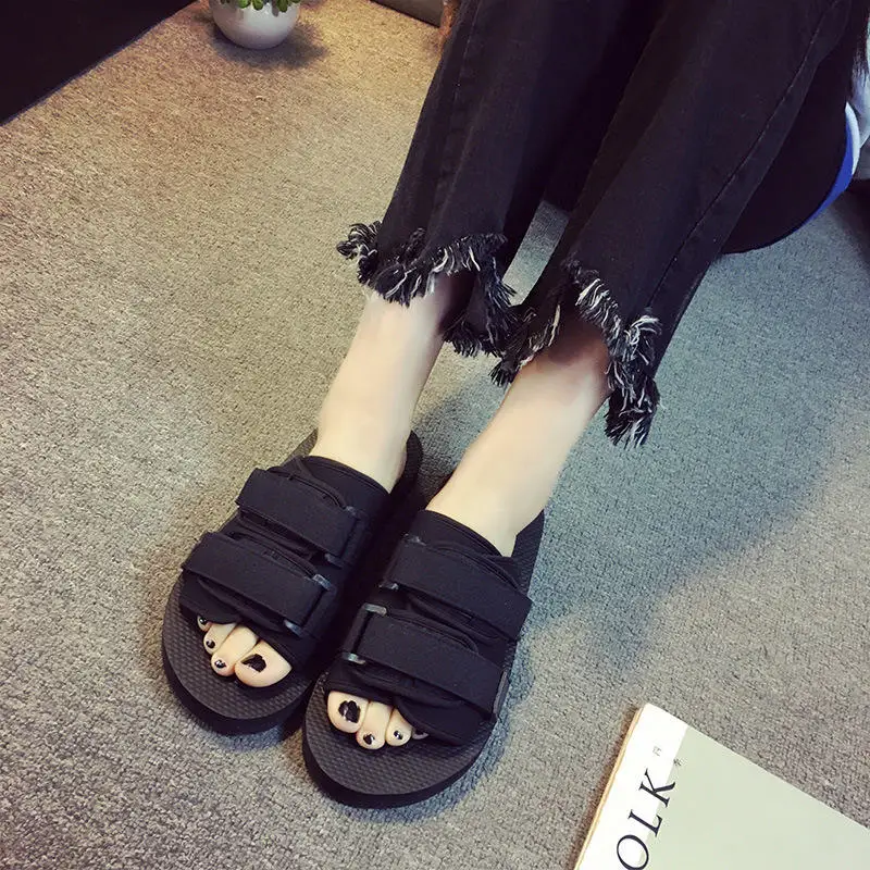 New product Wholesale Trend Outdoor Soft Sole Non-Slip Summer Sandals Women Casual Shoes Footwear Men Slide Slippers