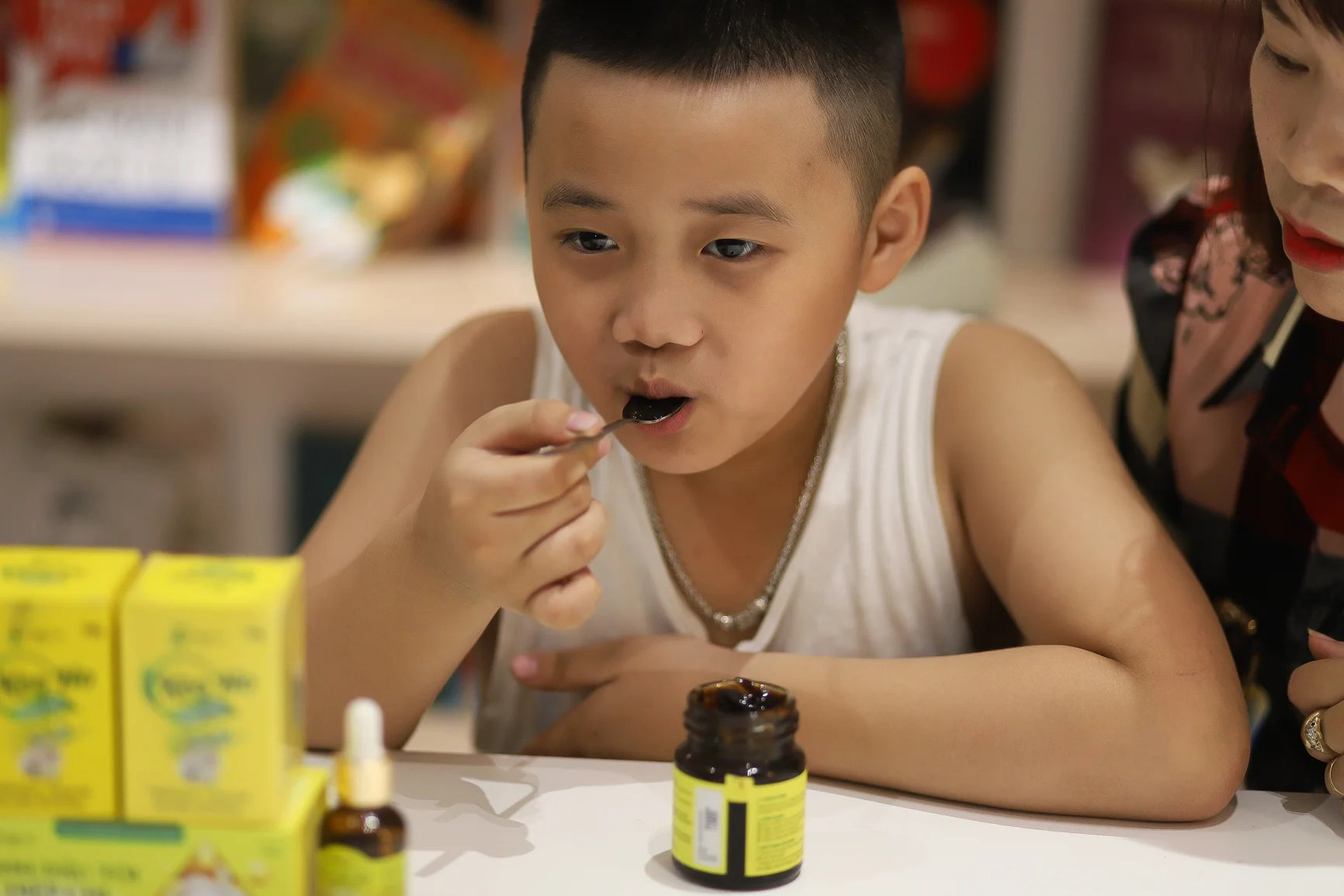 Вьетнамские органические 9 драгоценных медицинских трав Срок годности 3 года Сироп От Кашля Diep Chi