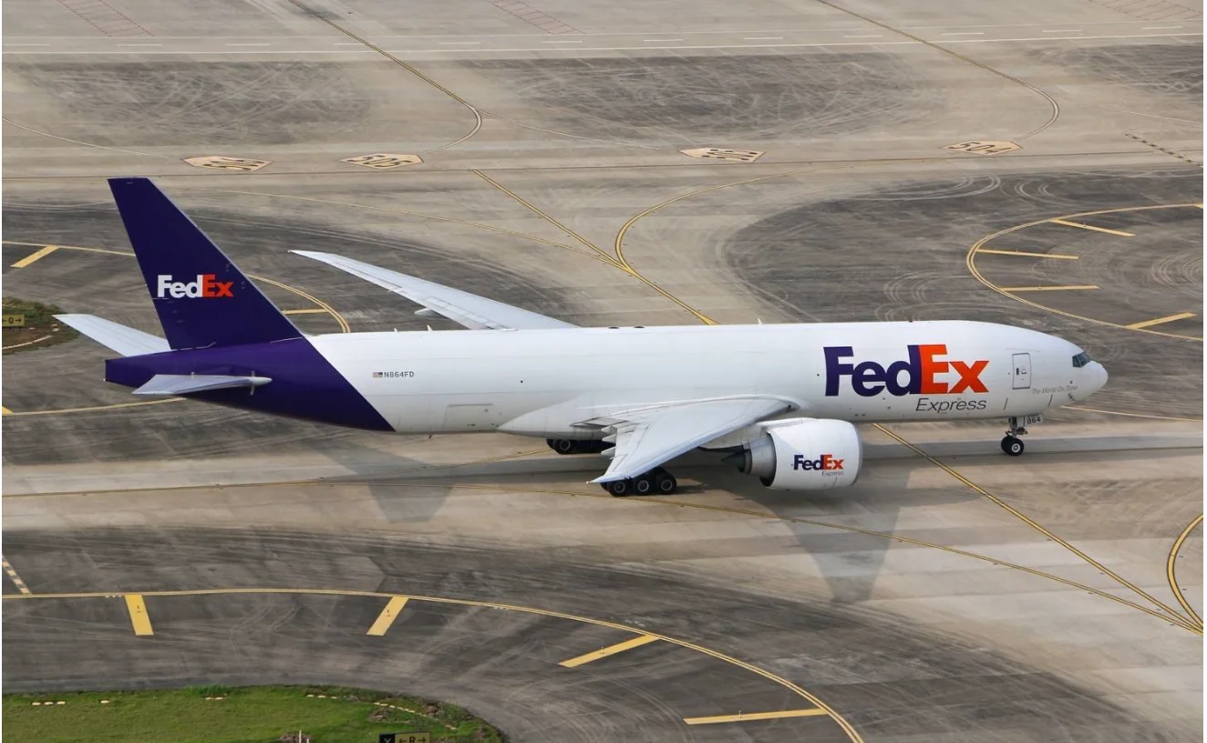 DHL/UPS/FEDEX Express freight forwarder door to door service China to US UK Europe Saudi Arabia Israel Turkey shipping agent