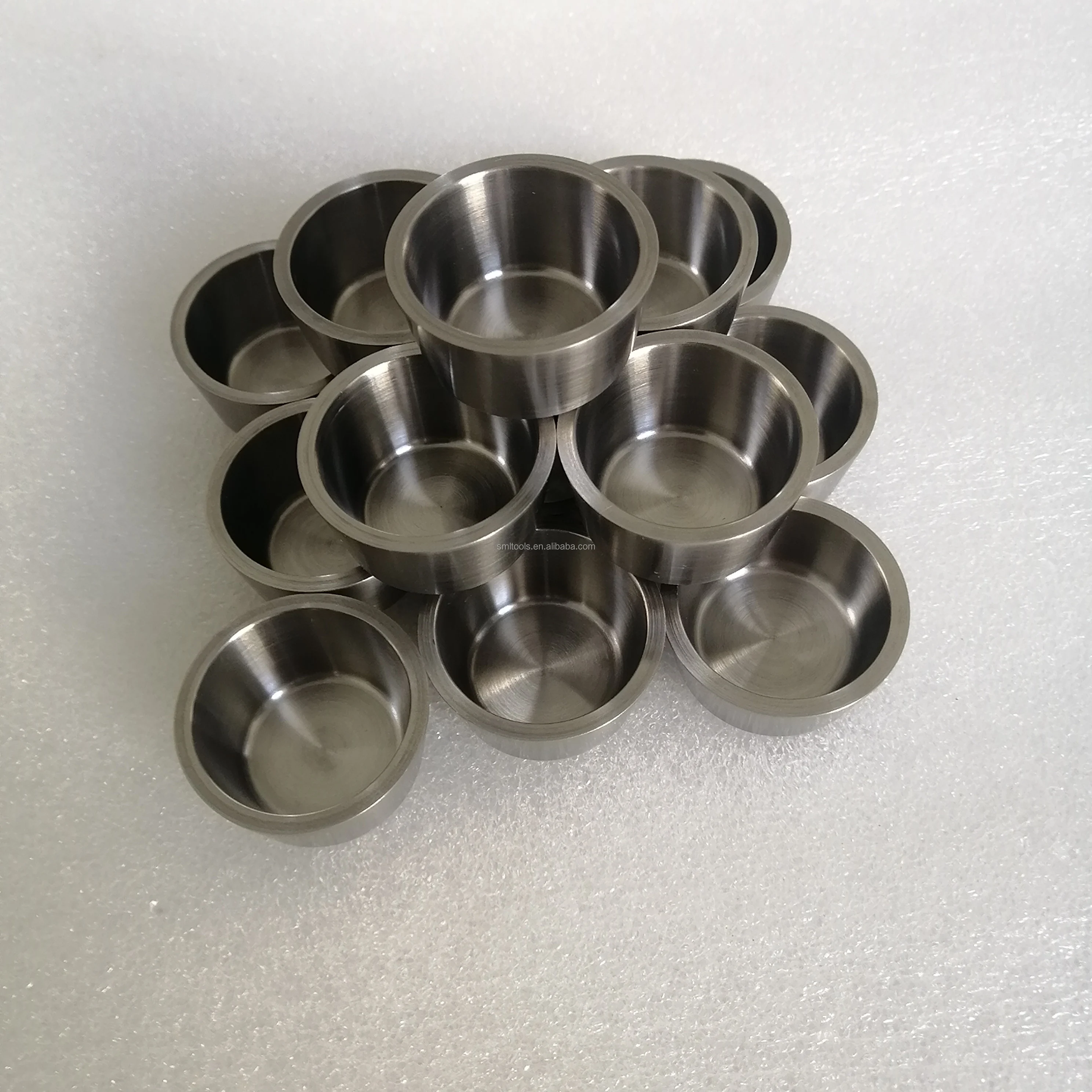 SML 99.95% High Density Tungsten Crucibles In Industry Furnace