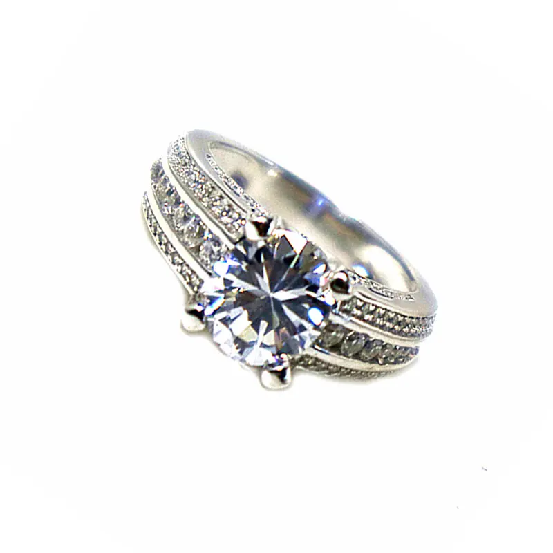 Full Iced Out Heart Shape Rings 18K Gold Plated Rose Gold Hiphop Rapper Jewelry Moissanite Cuban Link Ring For Women