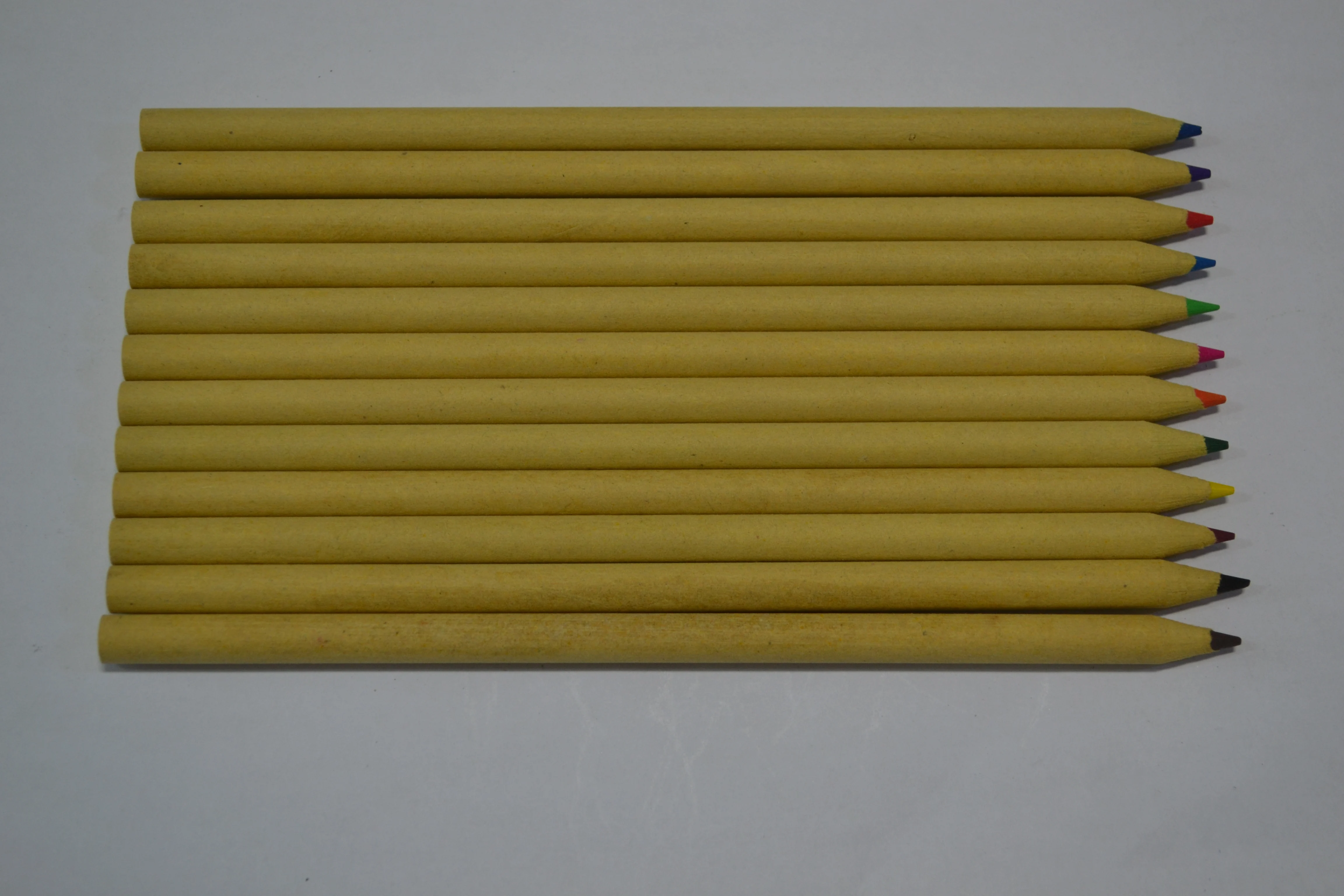 
Pomotional customized logo 7 inches Kraft pencil 12 color sharpened for school 