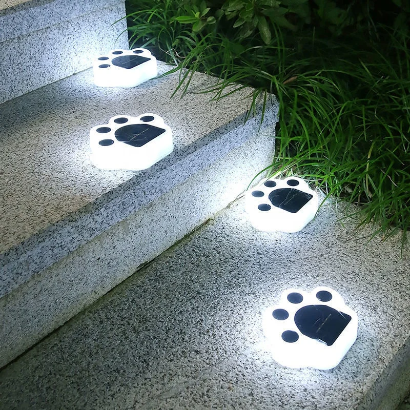 2024 New Design Cute Cat Paw Lawn Light Optically Controlled Outdoor Solar Lantern
