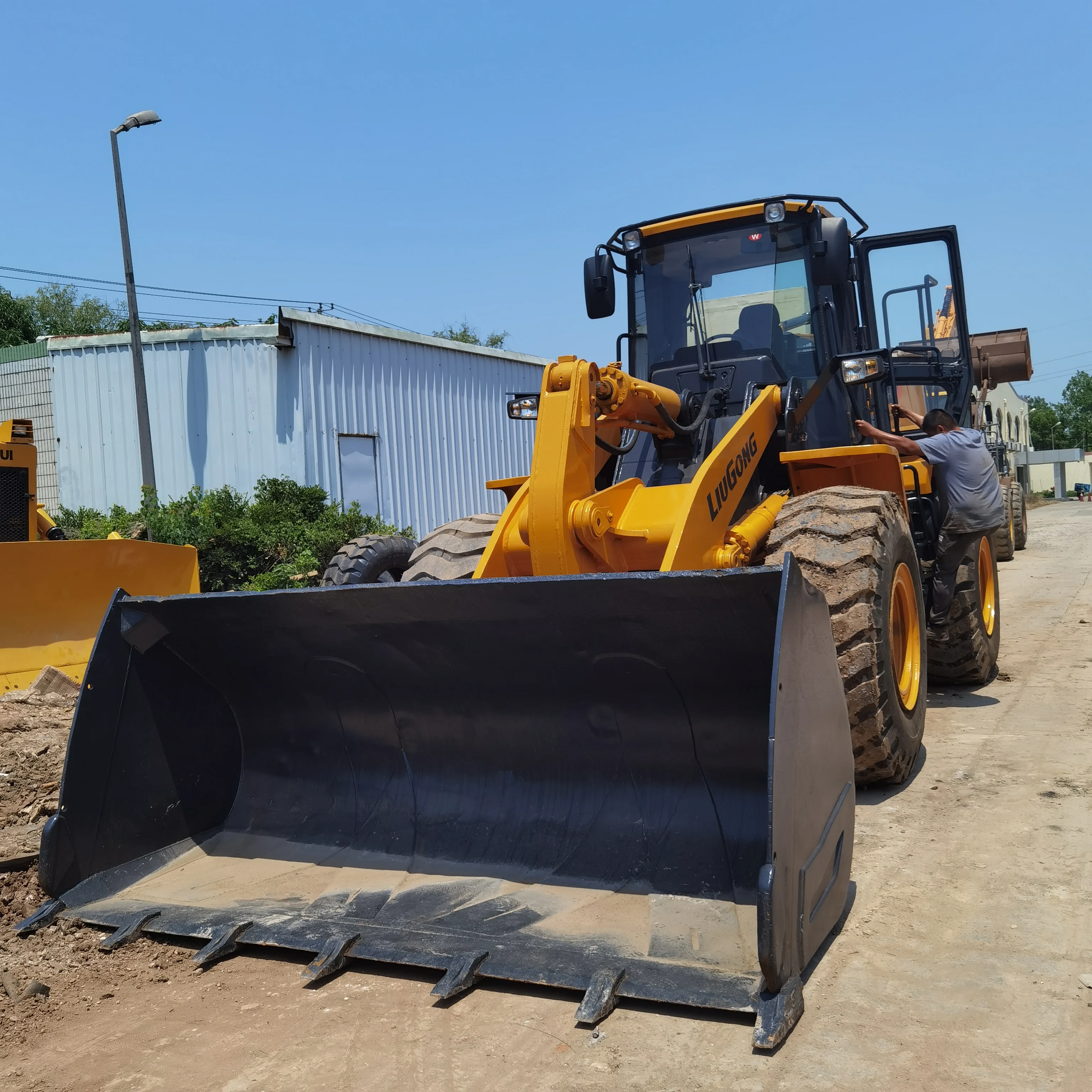 Liugong CLG856H 835 836 856 856H использует 5-тонный фронтальный погрузчик в 2021