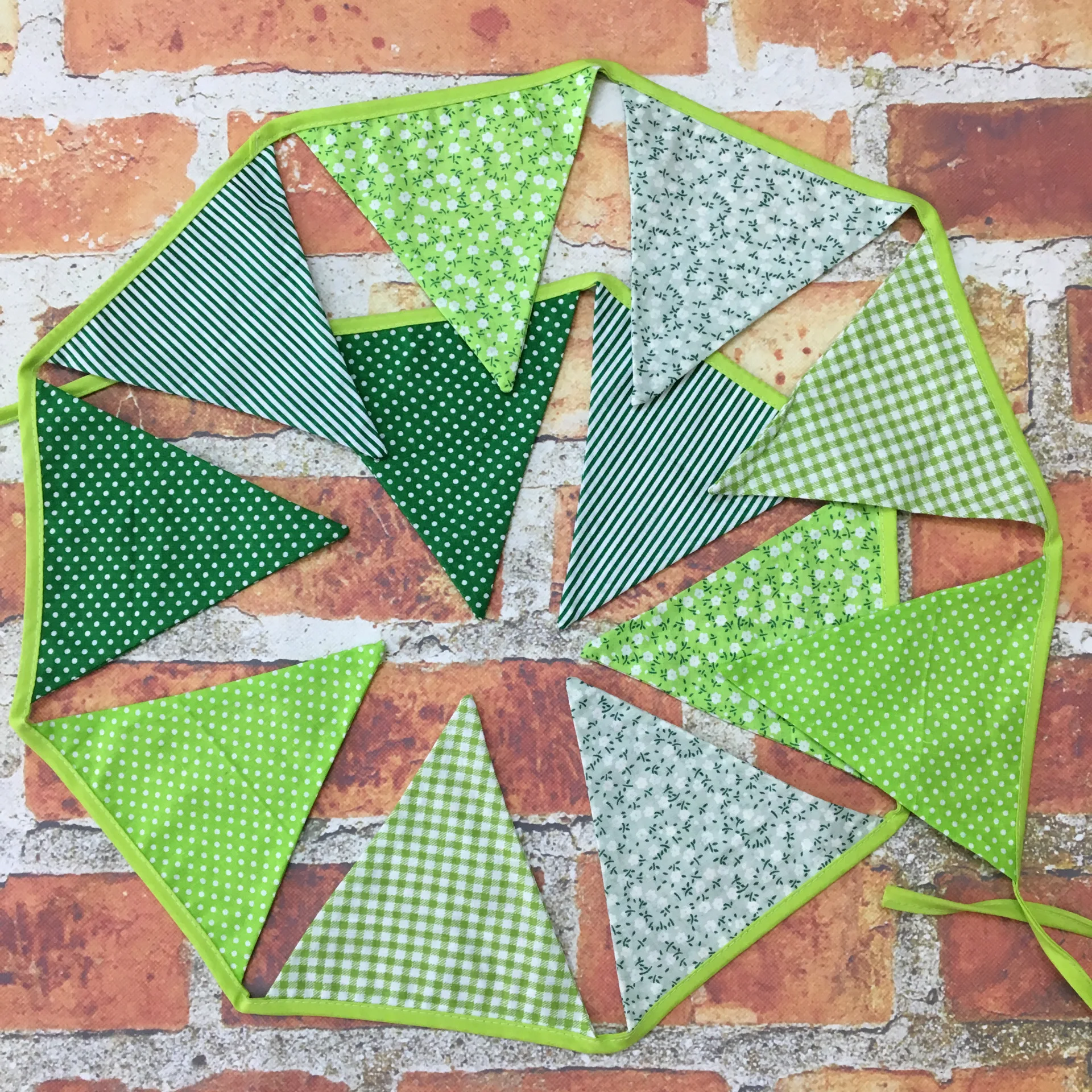 Triangle Bunting Flags Vintage Floral Cotton Banner Kit Pennant Garland for Home,Birthday Parties, Baby Shower,Festivals,Nursery