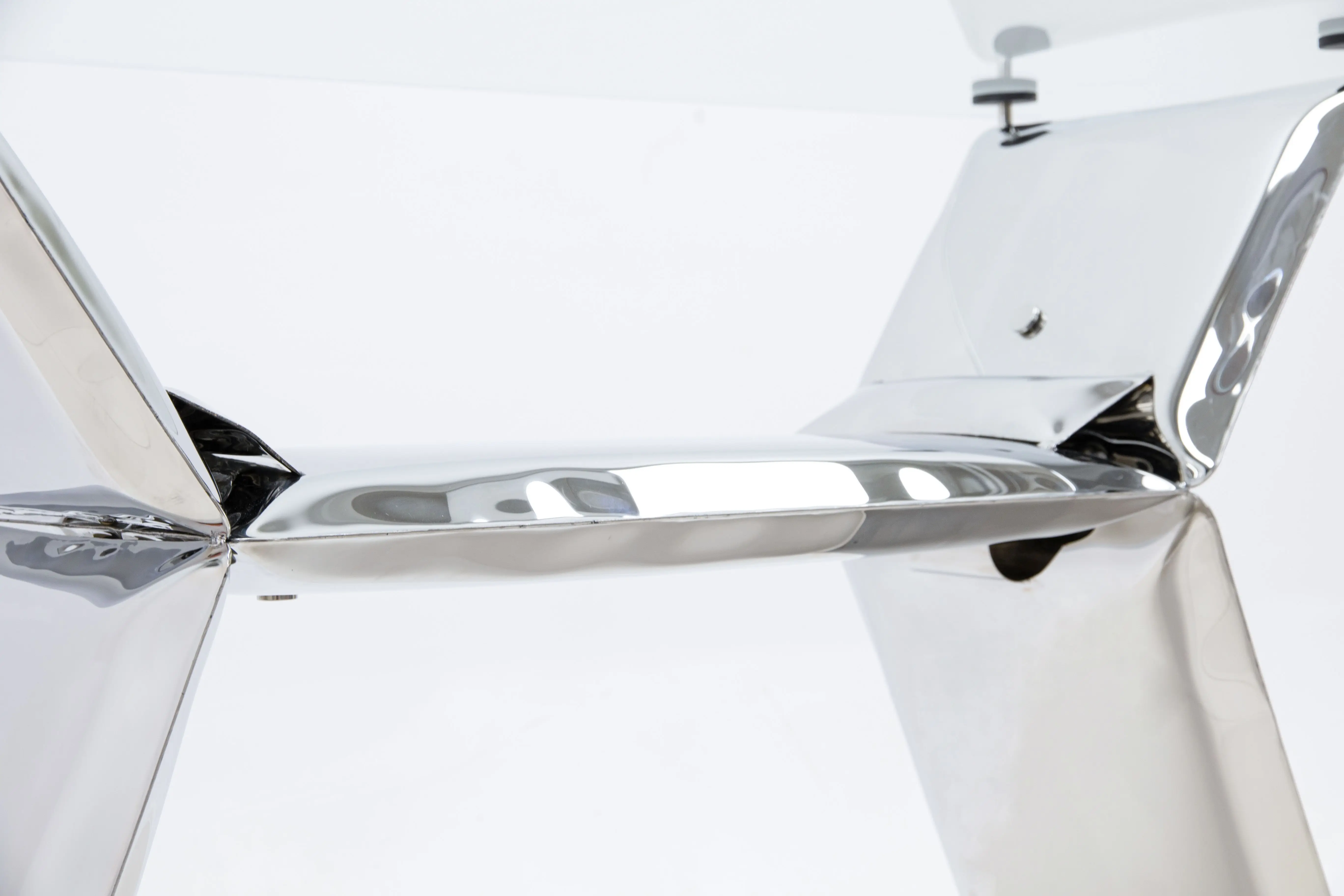 2021 Modern Design Comfortable Sitting High Density Foam With Fr Fabric Cover Metal Base Armchair