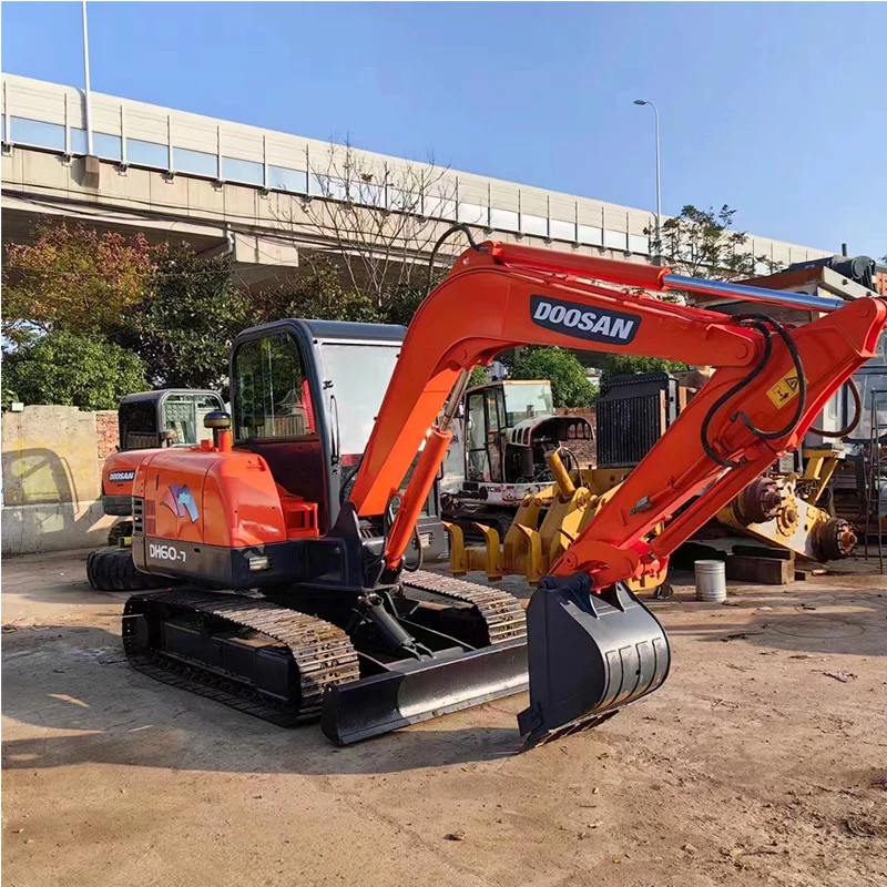 Lizhi 6t DOOSAN Dh60 Hydraulic Excavator Doosan Dh60-7 mini used excavators in shanghai