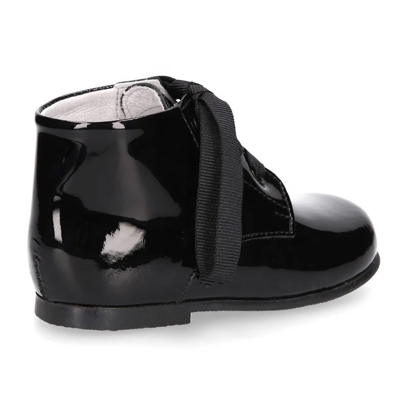 High Quality Kids Black Patent Leather Ankle Boots To Dress Fitted With Ties Closure for Little Girl Boots