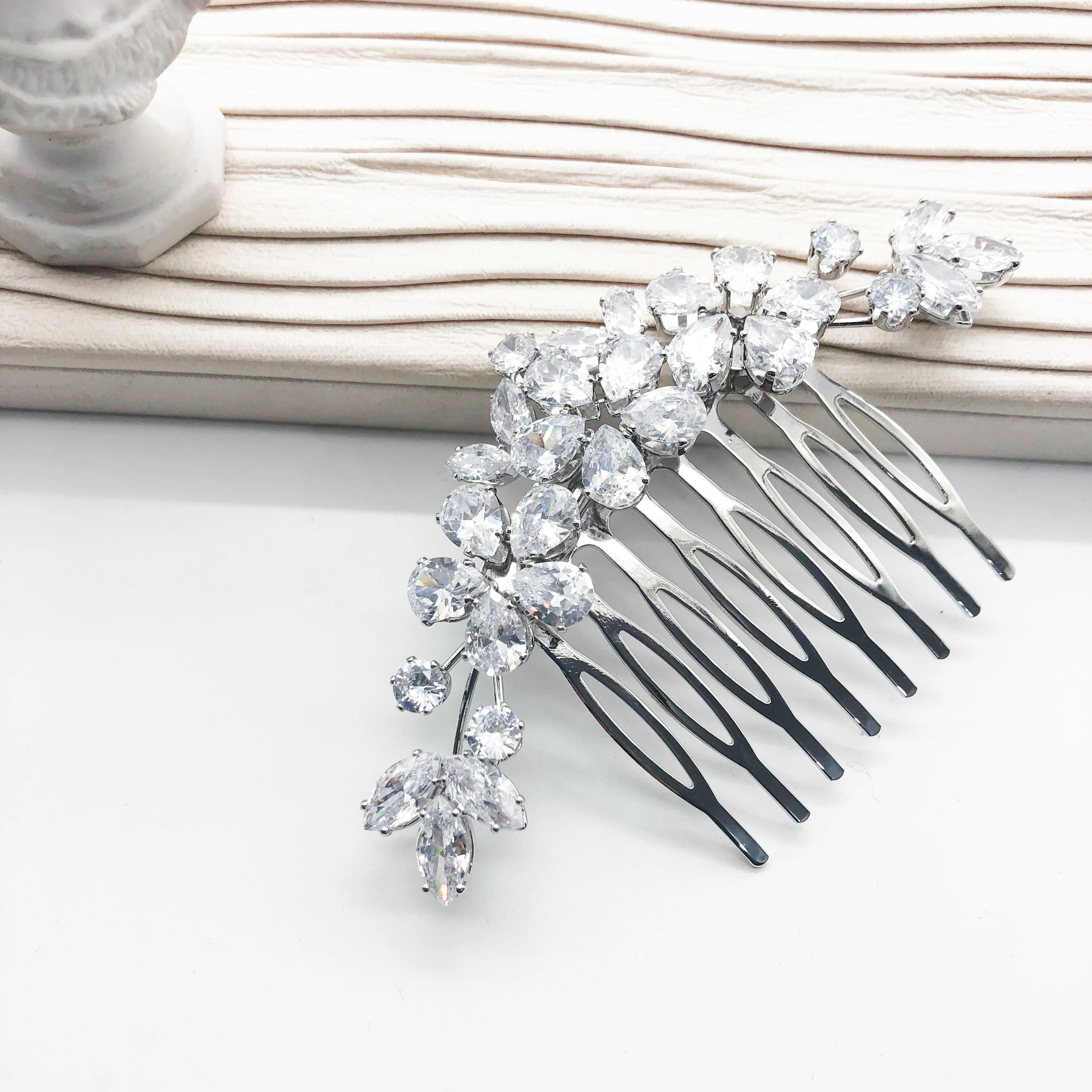 Новинка 2020, свадебные аксессуары для волос ручной работы, гребни для волос с цирконом