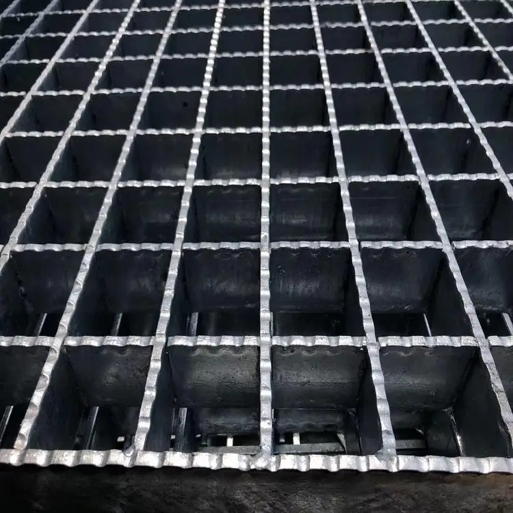 HDG Welded Metal Serrated Industry Platform Walkway Galvanised Steel Grating, Hot DIP Galvanized Floor Steel Grid Grating