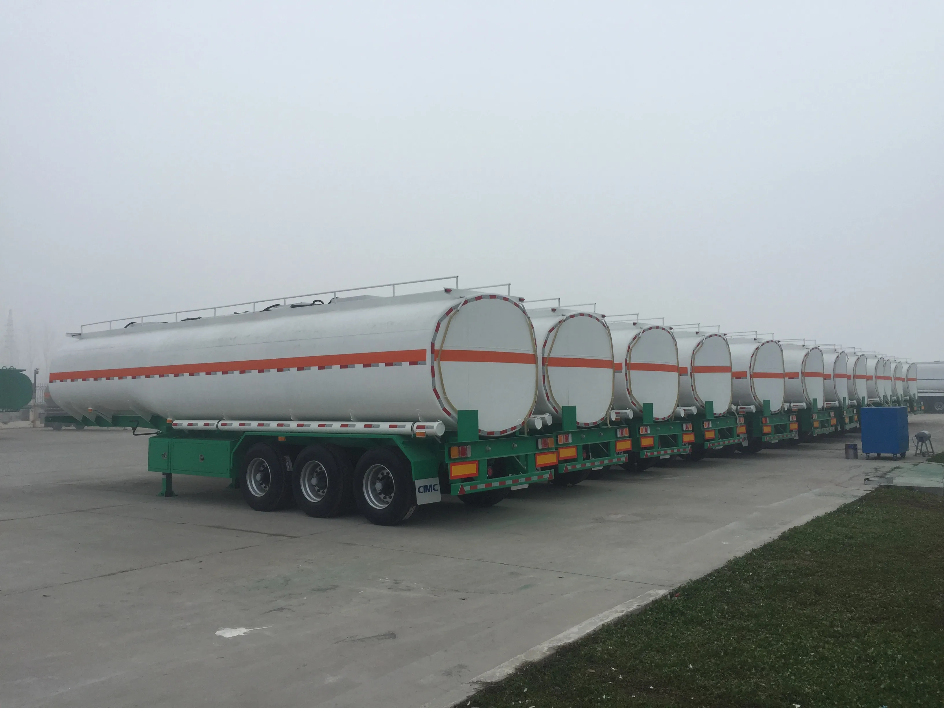 Vehicle Master tri-axle lpg tank semi trailer 50000 litres oil tanker semi trailer fuel tank semi trailer
