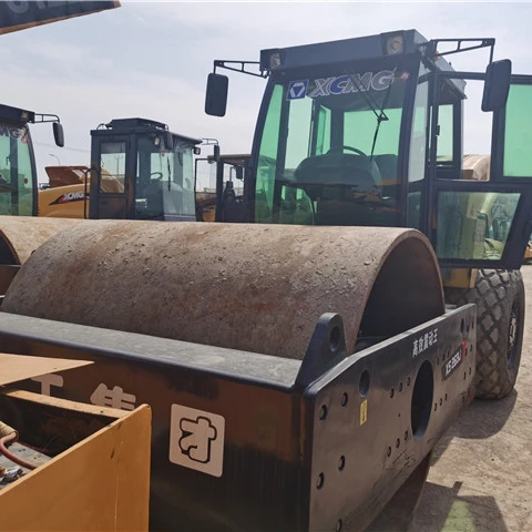 Китай (материк) б/у каток 26Ton XS263J б/у каток