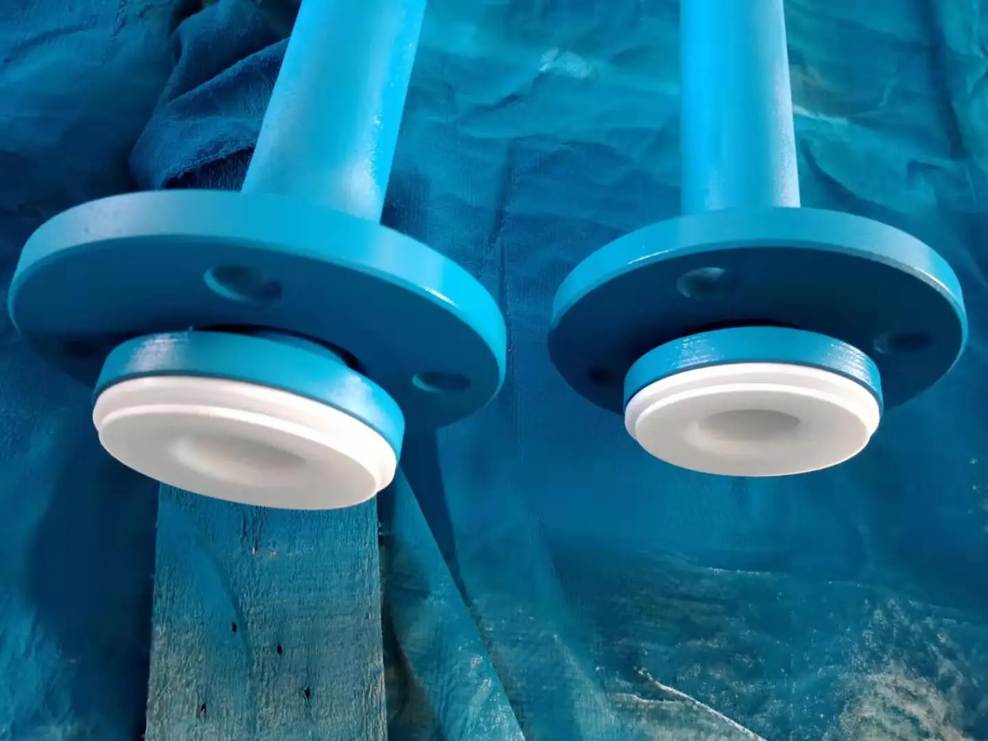PTFE lined pipe spool for high corrosive acidic fluid in chemical plant