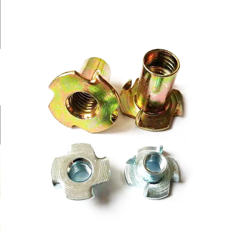 Оцинкованный стальной тройник коготь шурупов с четырьмя зубцами