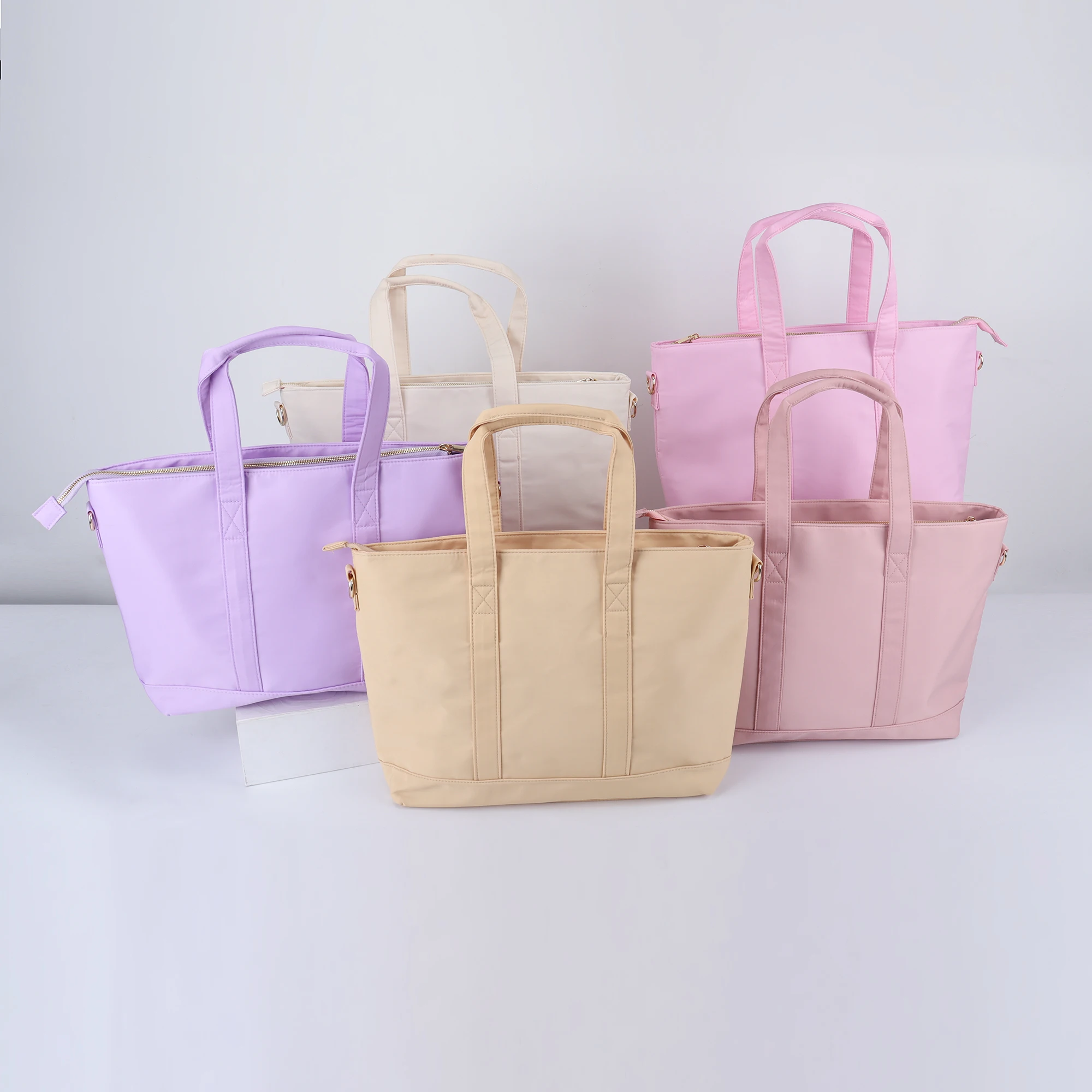 New Trendy Custom 8 Colors Zipper Adjustable Shoulder Strap Heavy Duty Waterproof Nylon Womens Pink Oversized Travel Tote Bag