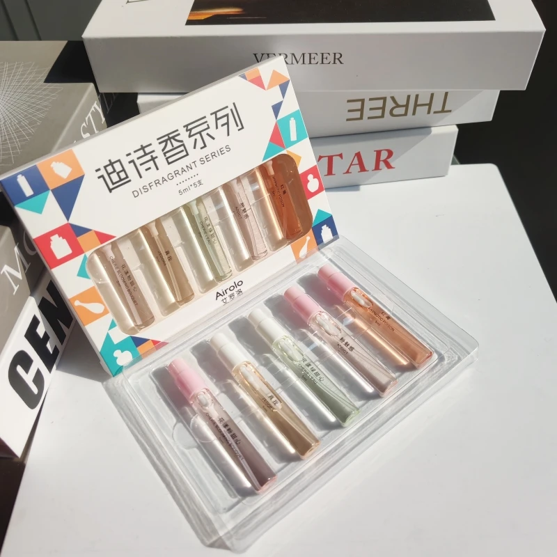 Wholesale Mini Portable Pocket Perfume Gift Set for Women Original Brand 5ml*5 Long-Lasting Floral Eau de Parfum Body Spray