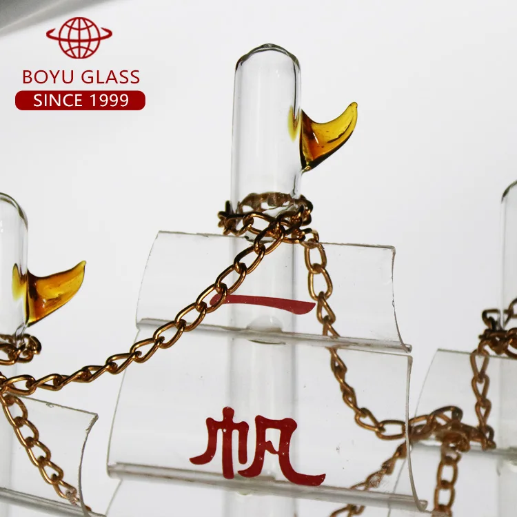 Chinese Dragon boat Style Design Bar Whiskey Decanter Glass wine Decanter for Liquor