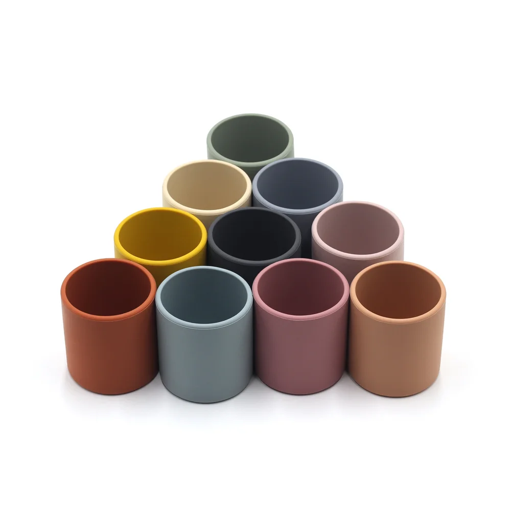 2022 New Design Portable Water Bottle Leakproof reusable baby organic silicone drinking cup