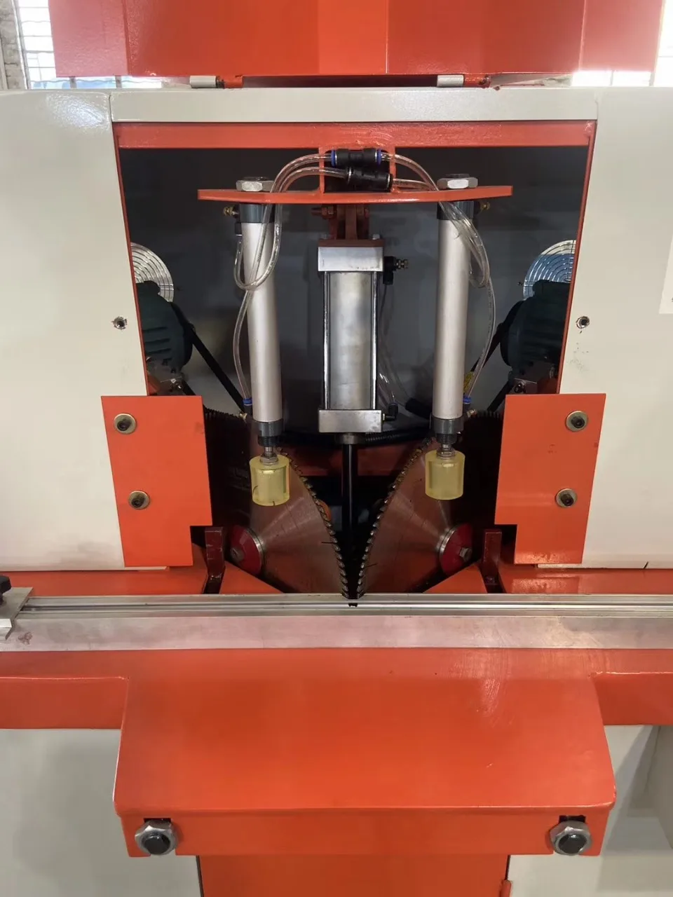 Wood and aluminum cut off saw double head mitre saw double head cnc aluminum windows cutting saw machine