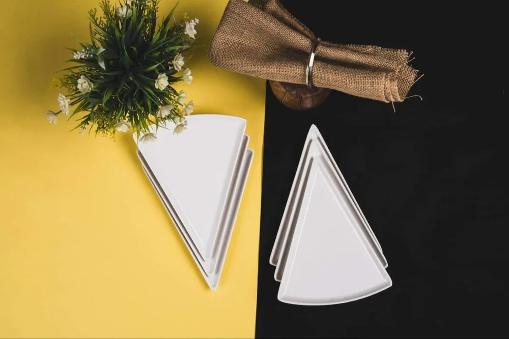 Light weight high performance triangle shaped pizza plate with custom design melamine snack plate
