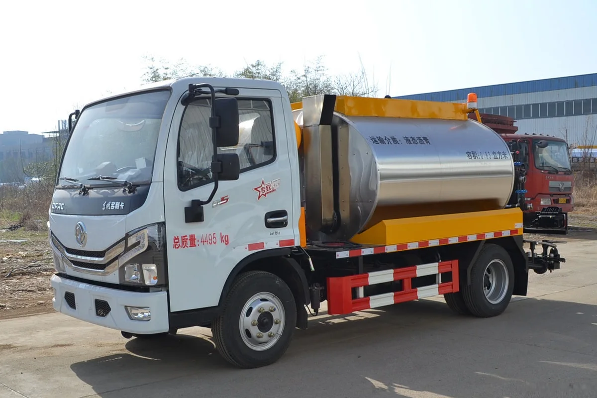4x2 mini asphalt pothole repair road construction machine truck small heated bitumen spreader sprayer trucks and chip sealer