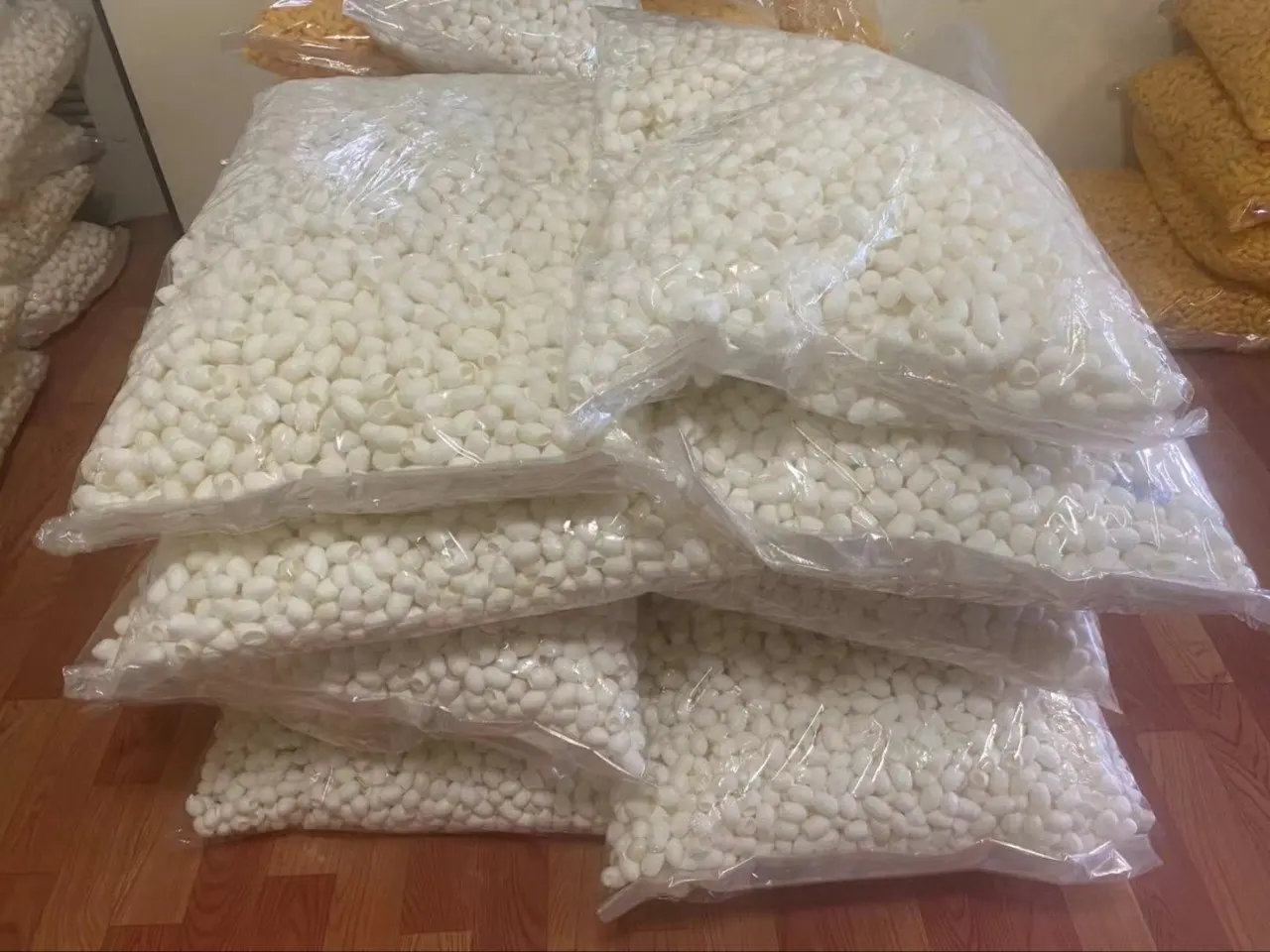 Silkworm cocoon original 100% Natural for skin care/Cocoon Silk High Quality cheapest for export From Vietnam Product for Beauty