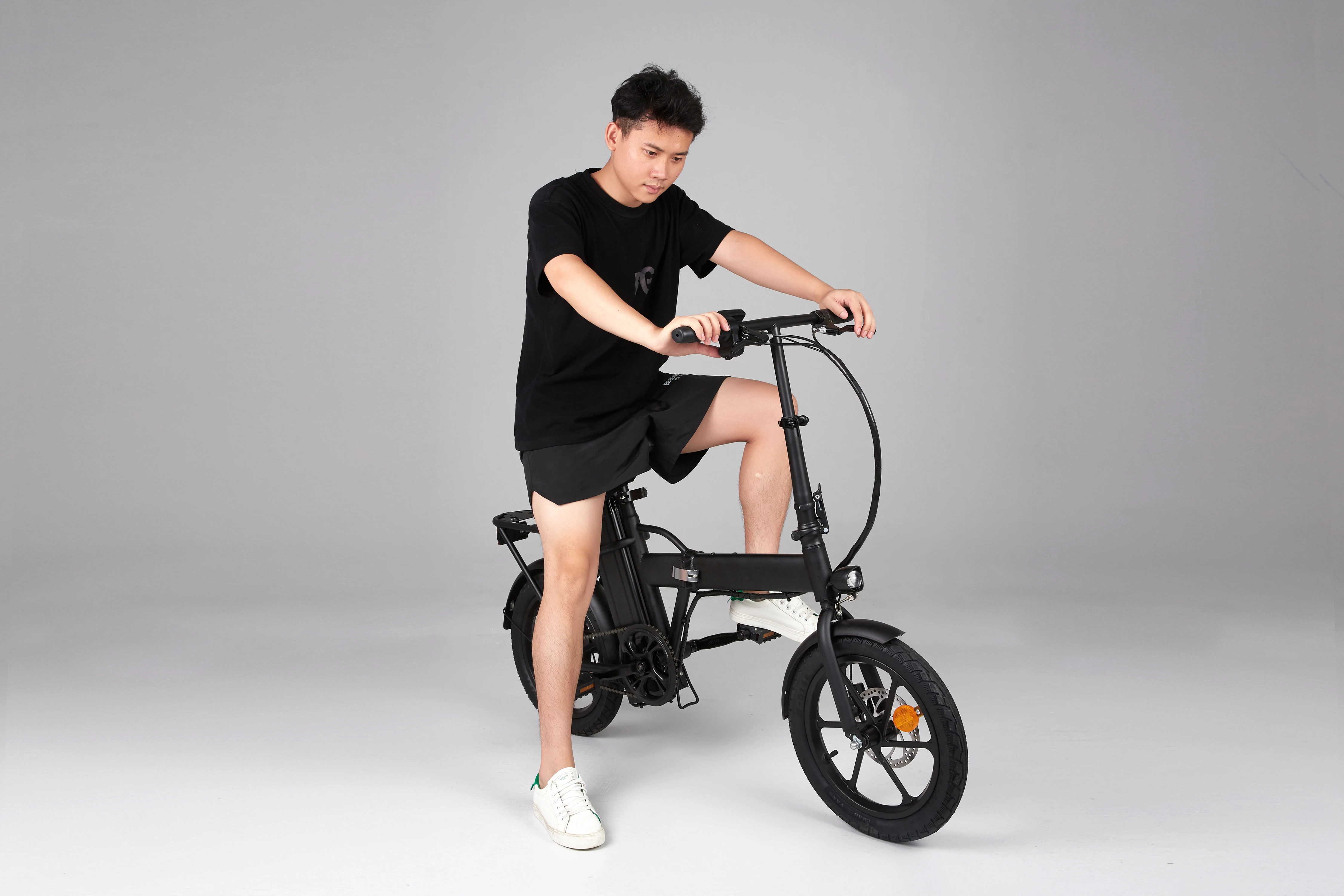  foldable electric tricycle scooter 10 inch off road with shock absorber 500W cheap