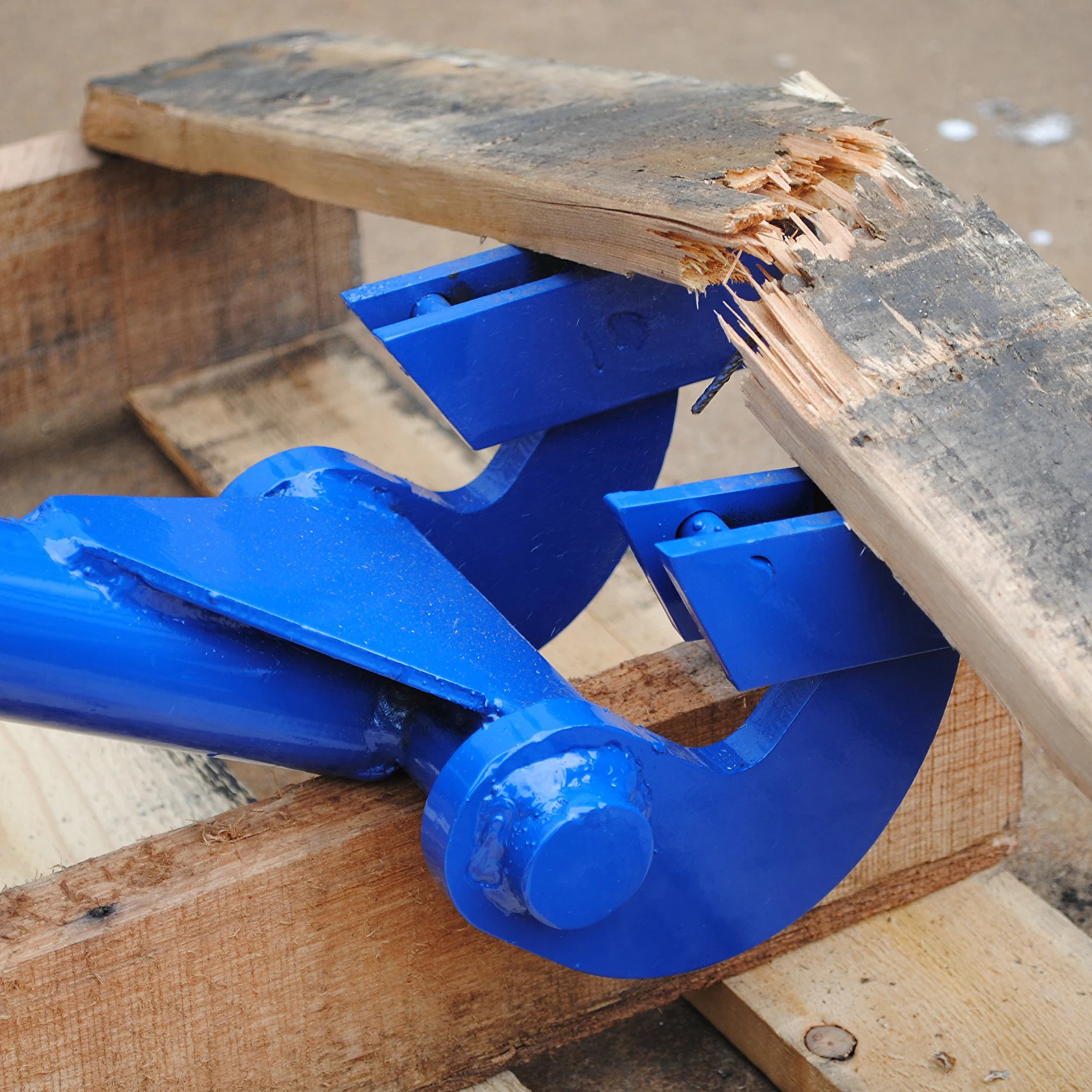 Pallet Buster Tool with Handle 3 Section 41in - Deck Wrecker Dismantler Wood Pallet Tool Breaker Pry Bar Puller