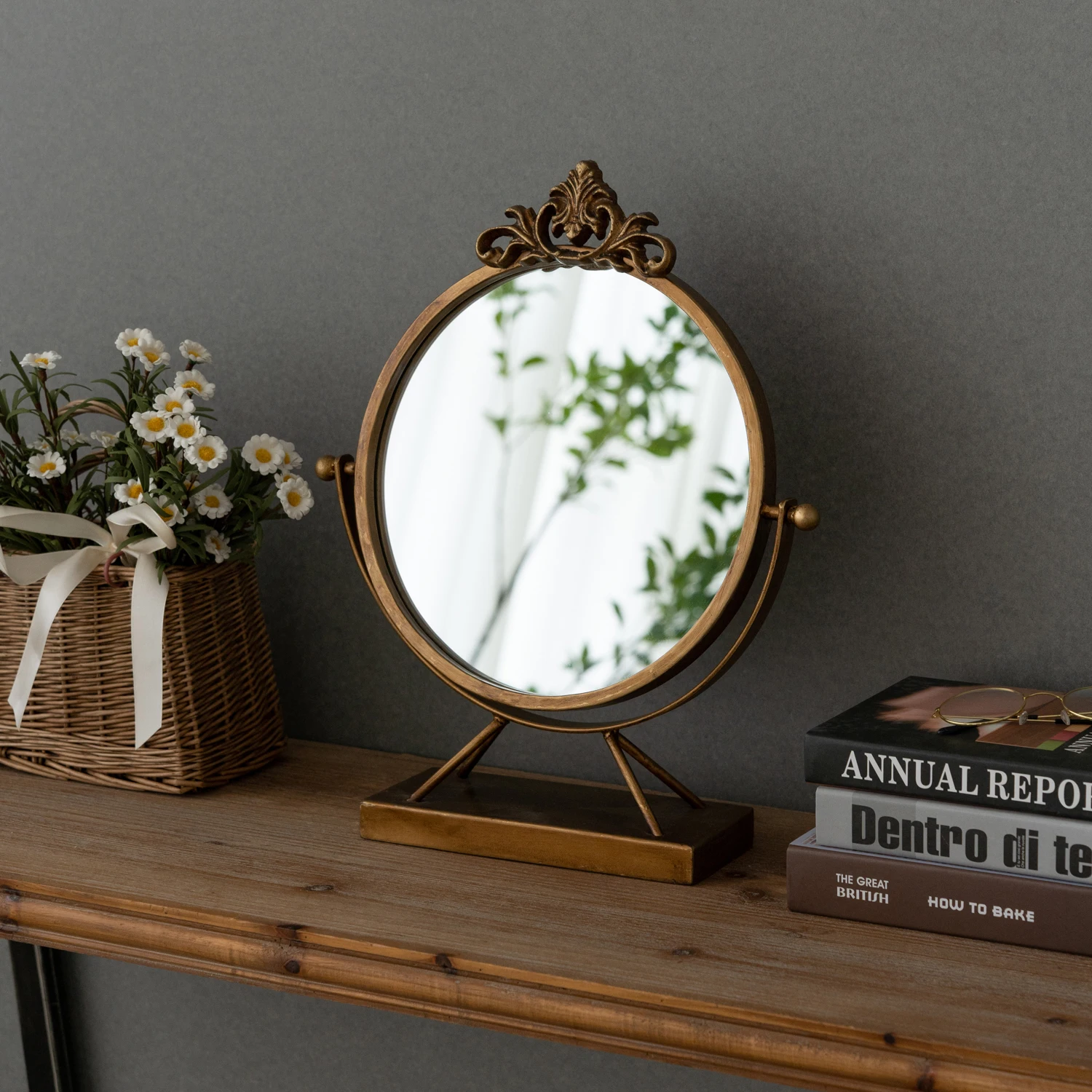 Ornate Excellent Quality Living and Bedroom Decoration Desktop Mirror for Makeup Available at Wholesale Price
