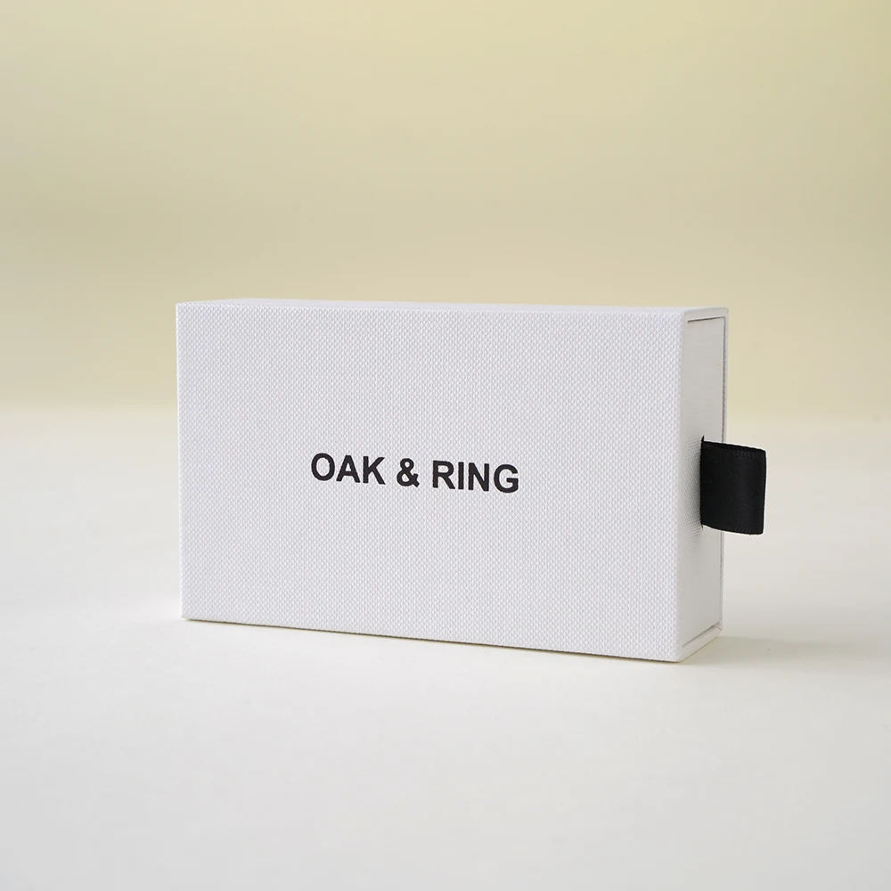 Custom Printing Luxury Cosmetic Magnet Form Insert Rigid White Fabric Linen Pull-Out Mini Paper Mystery Gift Boxes