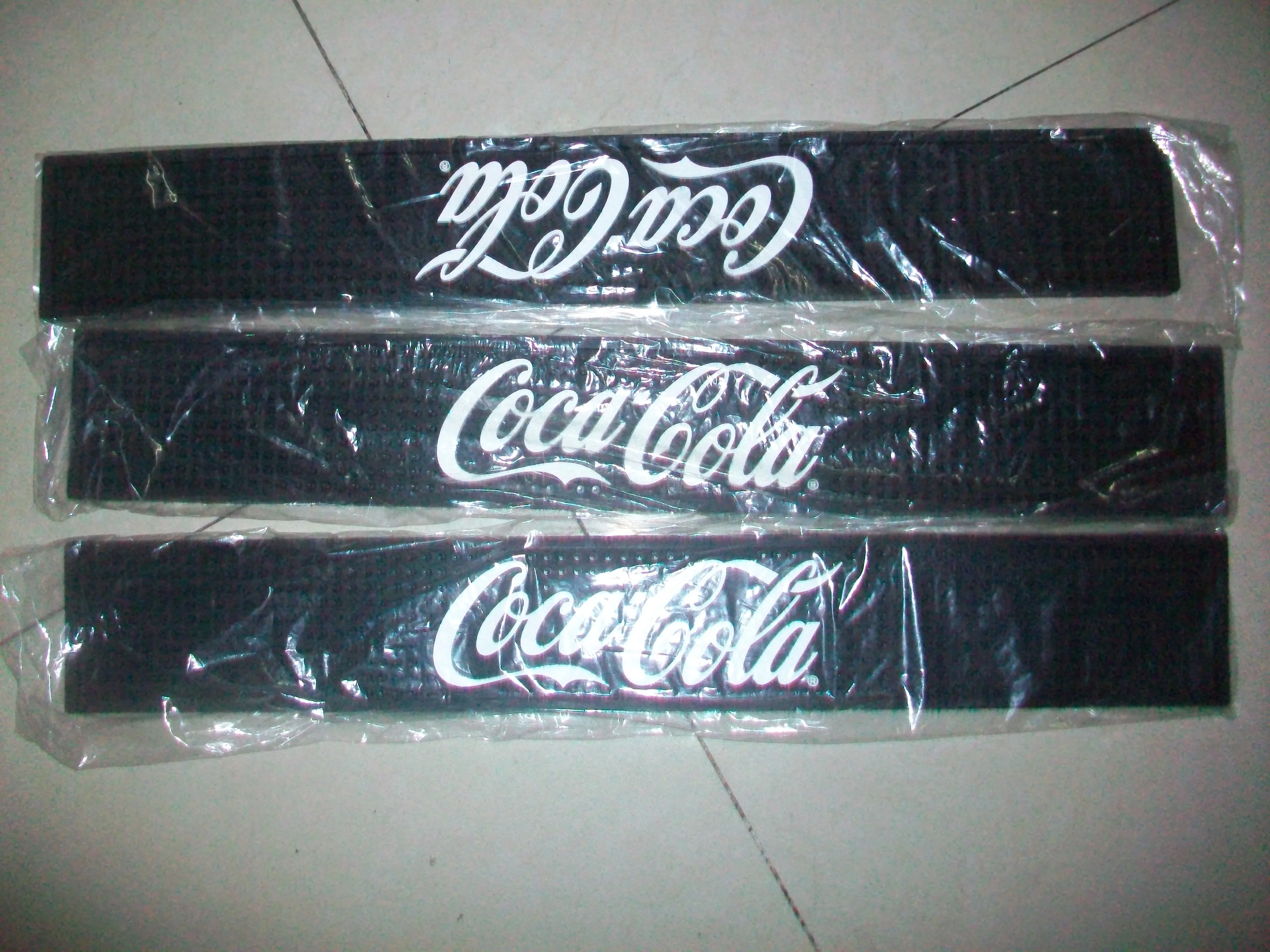 PVC rectangular thickened rubber bar mat is anti-slip and anti-slip