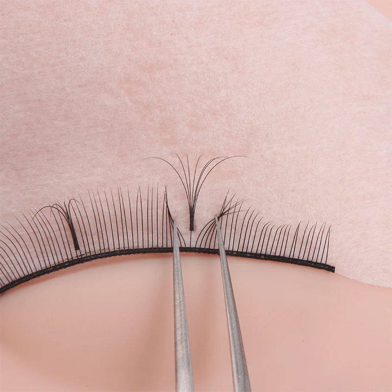Hollyren Professional 0.5 Sec Easy Fan Faux Mink Volume Eyelash Extensions Handmade Fans Loose Promade Volume 0.05 Sec Easy Fan