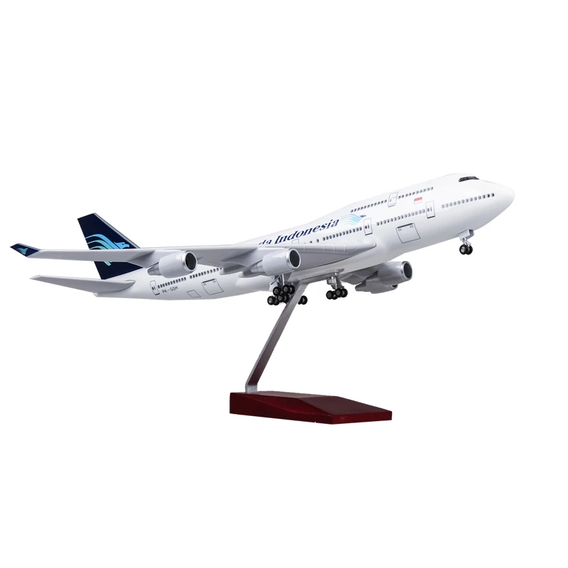 Hot Selling 2024 big Alloy Toy Airplane Garuda Indonesia Boeing 47cm Die Cast Metal Airplane Model Toy for baby