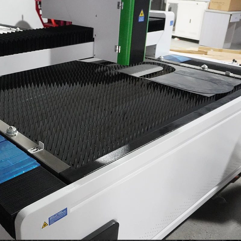Most Popular Hot Selling Fiber Laser Cutting Machine For cs/carbon steel/steel plate fiber laser cut