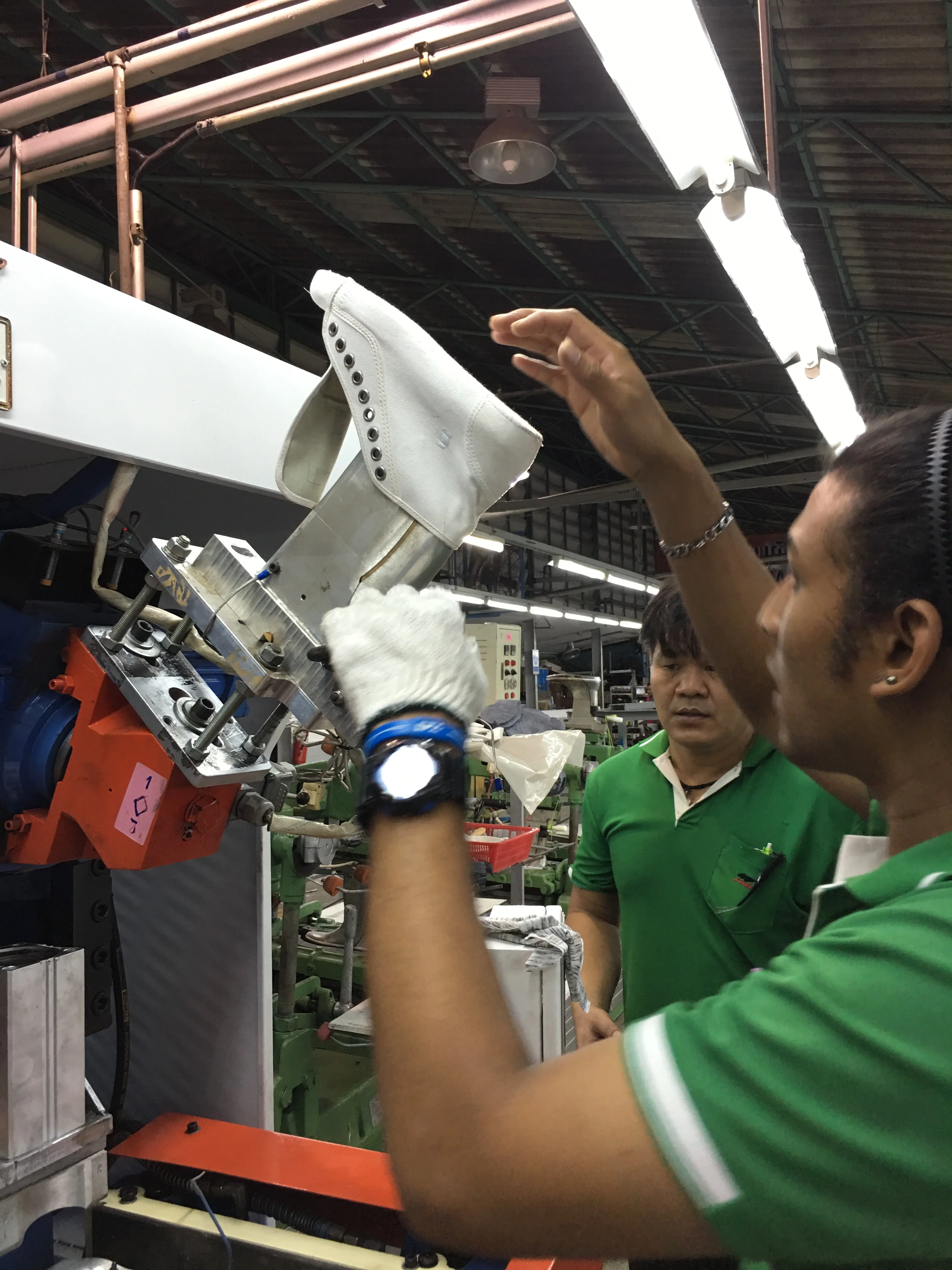 
Full automatic Dual density combat boots military boots injection moulding machine 