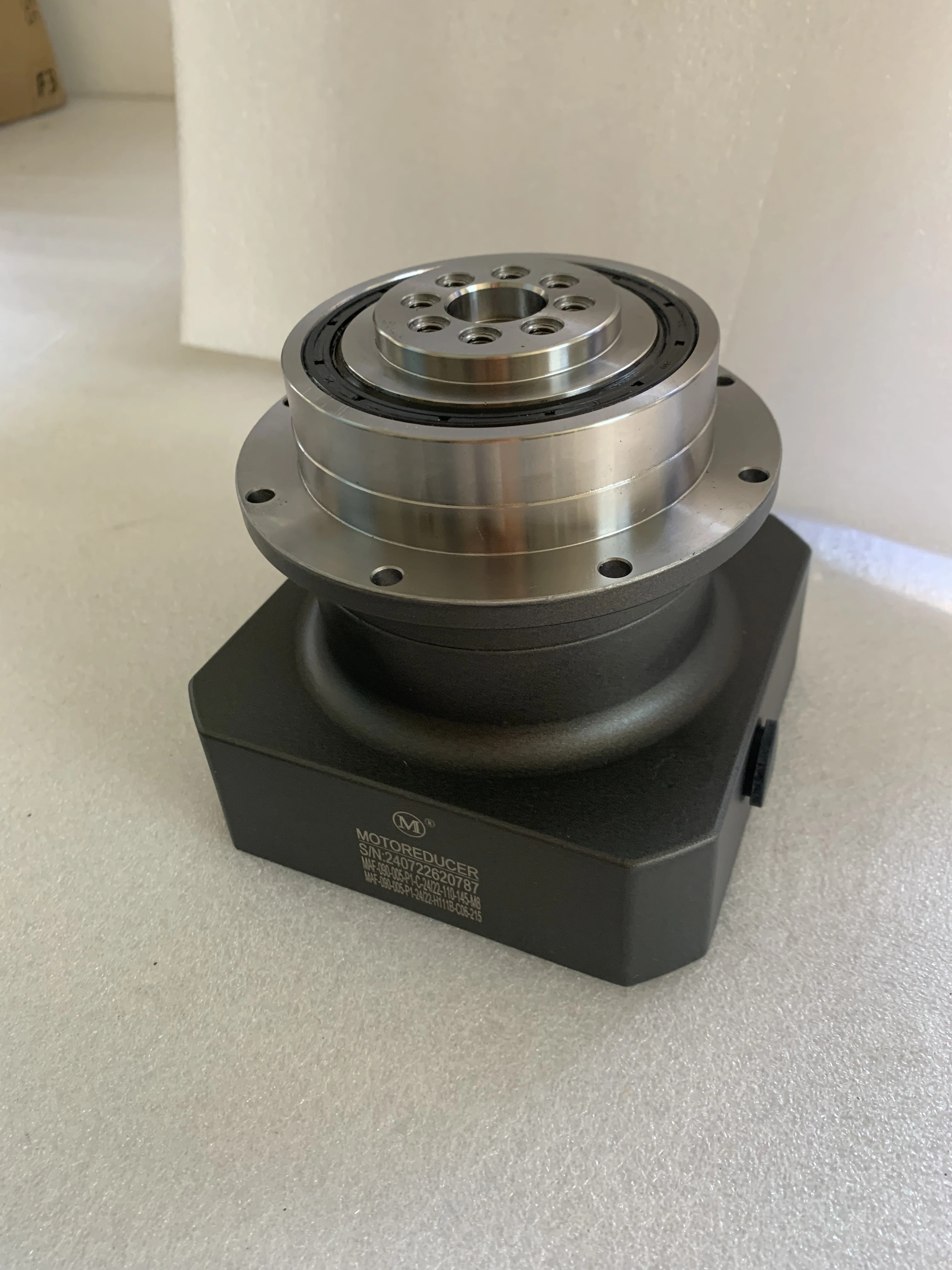 MAF-090-005-P1-C-24 коробки передач Motoreducer/22-110-145-M8 для лазерной резки