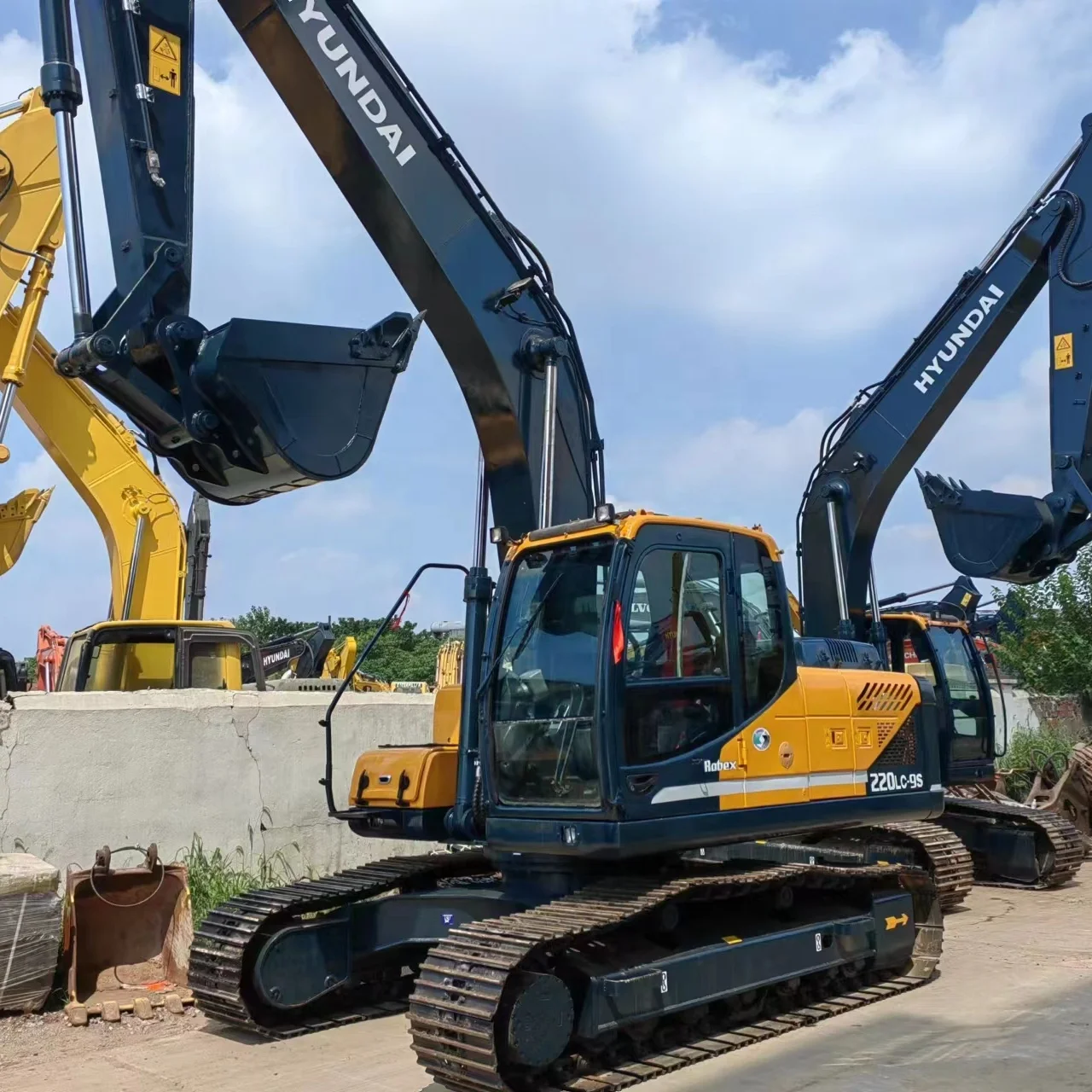 Экскаватор б/у Корея Hyundai robex 220LC 225LC 305LC 330LC гусеничный экскаватор сделано в Корее для продажи