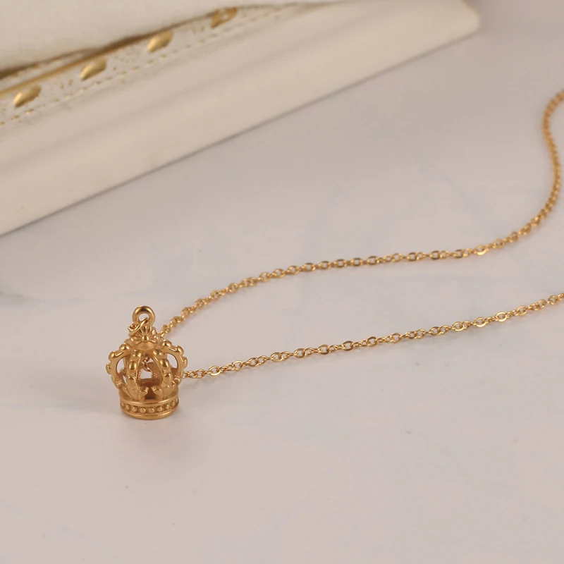18K Vintage Gold Crown Pendant 15mm Fashion Stainless Steel Jewelry Women Men Crown Necklace