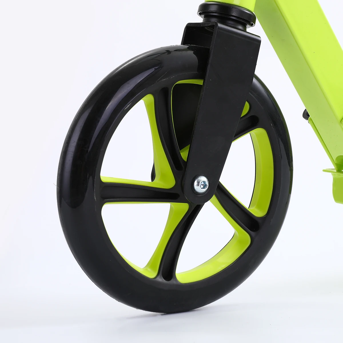 lovely, portable, height-adjustable scooter perfect for adults