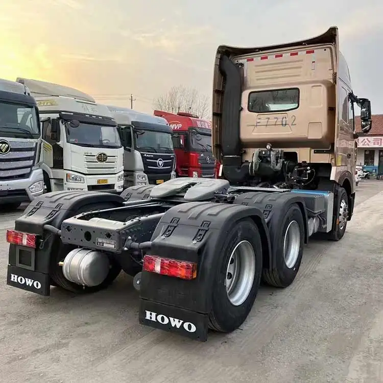 Howo Sinotruk Подержанный трактор грузовик 420hp тягач 6x4 низкая цена для продажи