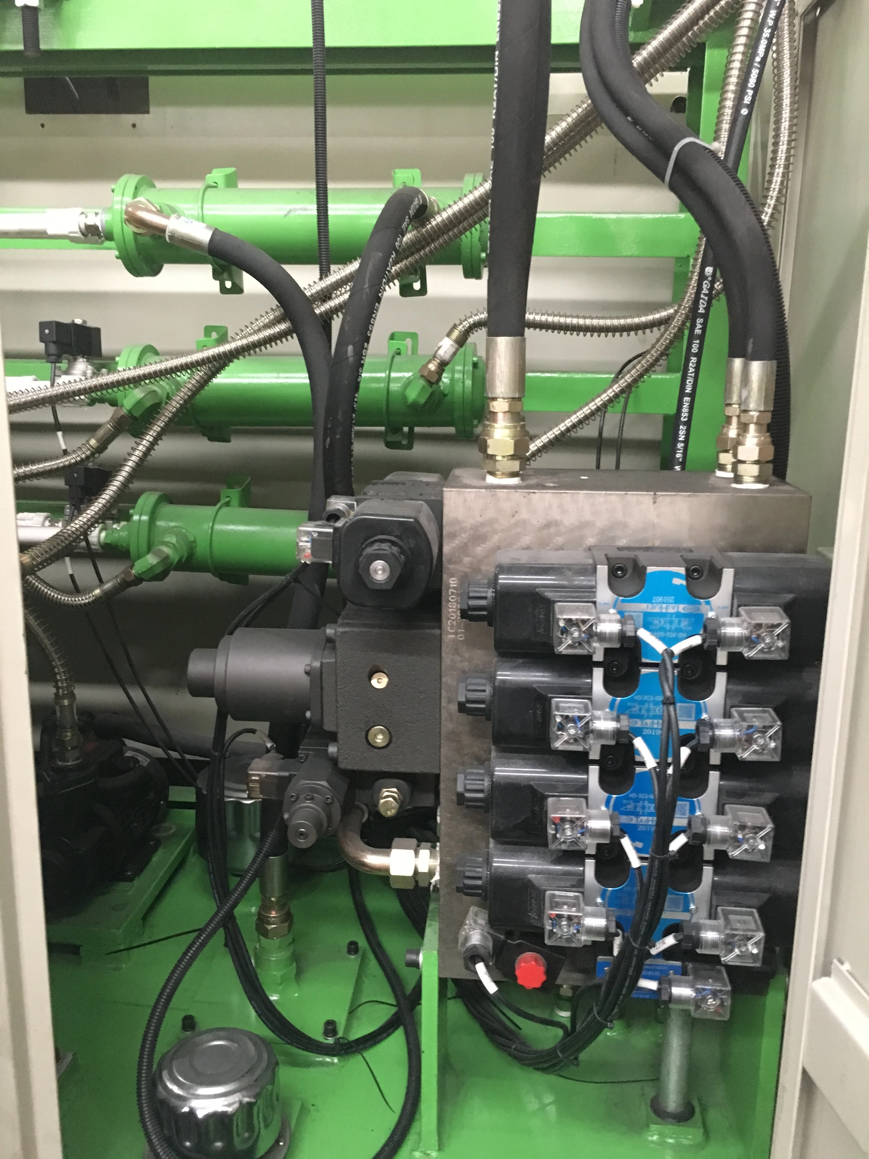 
rubber injection moulding machine silicone car mat injection molding machine 