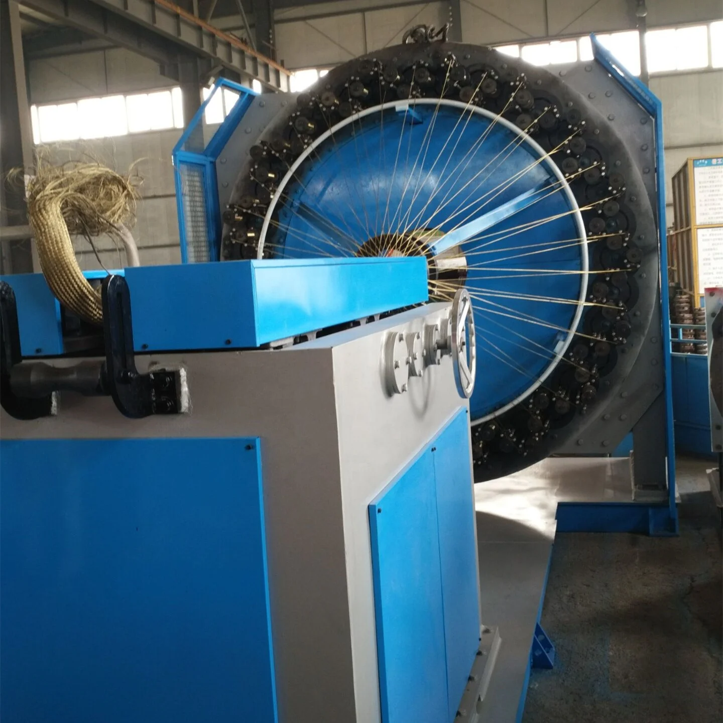 Stainless steel/copper wire braiding machine