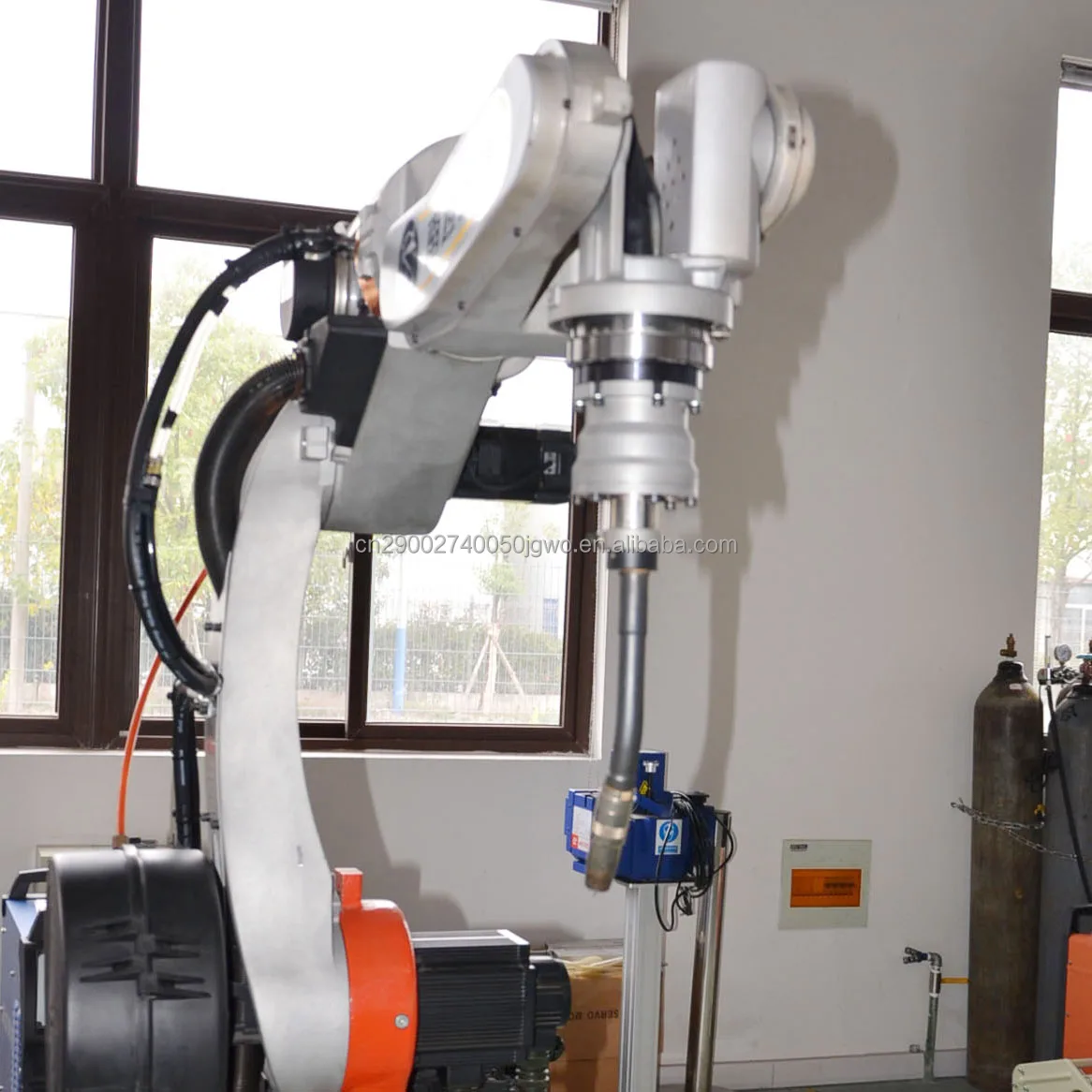 Arc MIG 500A Industrial Robot Arm Manipulator Water Cooled Welding Robot For Stainless Steel