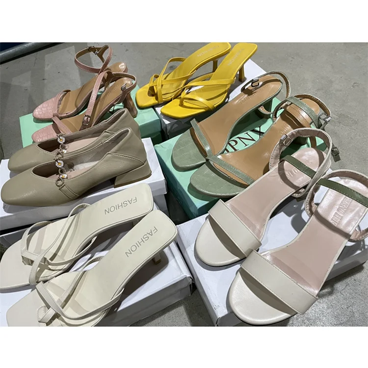 Фондовая зазор превышения смешанный Оптовая продажа; Повседневная женская обувь для повседневной жизни женские дешевле, со шнуровкой женские сандалии б/у шлёпанцы Шлёпанцы на выход, в наличии