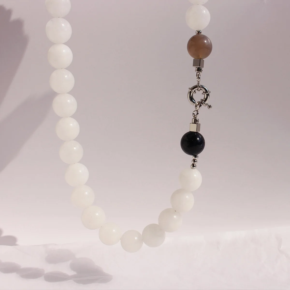 European and American fashion white moonlight natural stone necklace new Chinese dream star agate beaded collarbone chain 807