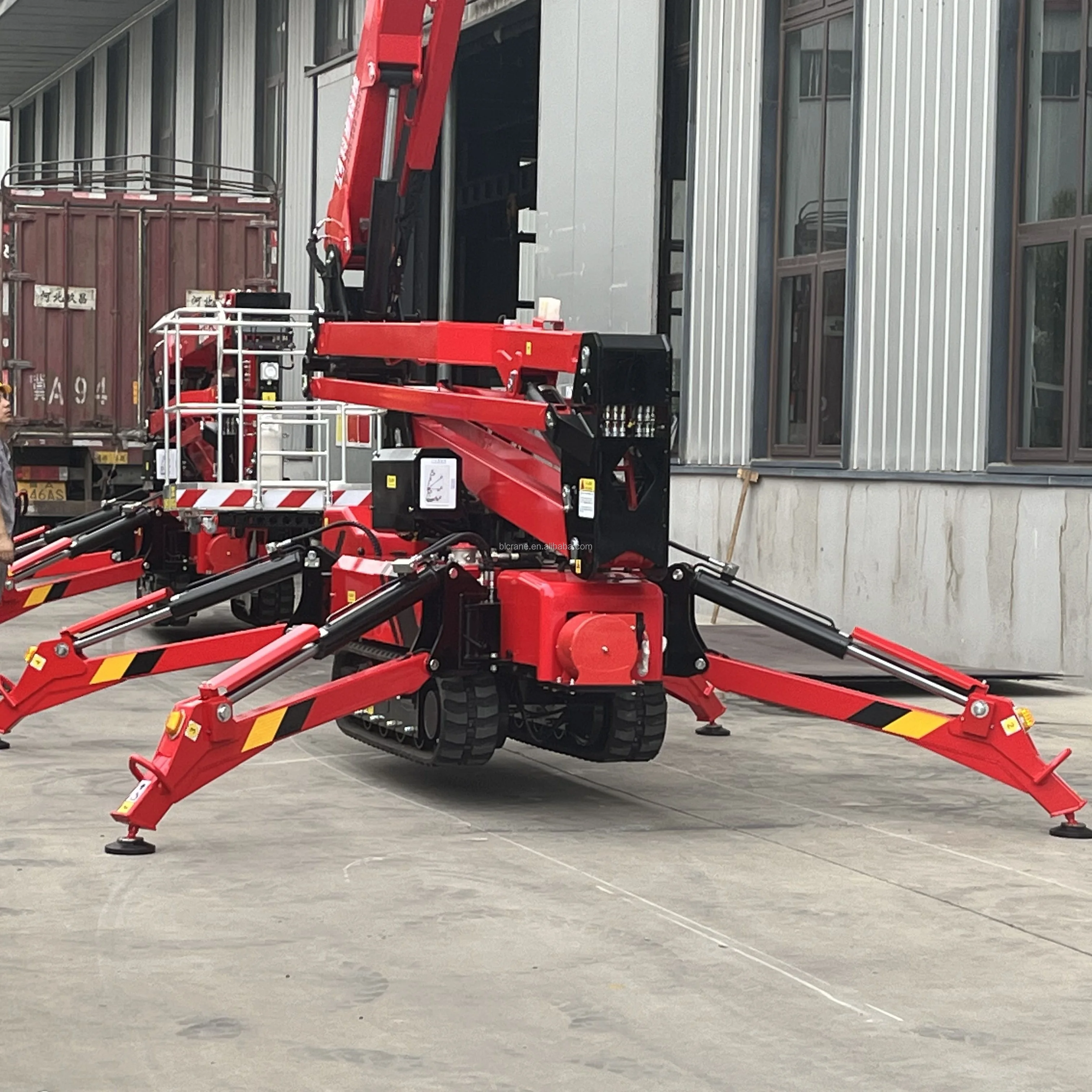 Micro Remote Control Spider Crane Self-propelled New Spider Crane Can Enter Elevator Narrow Space Operation Spider Crane Price