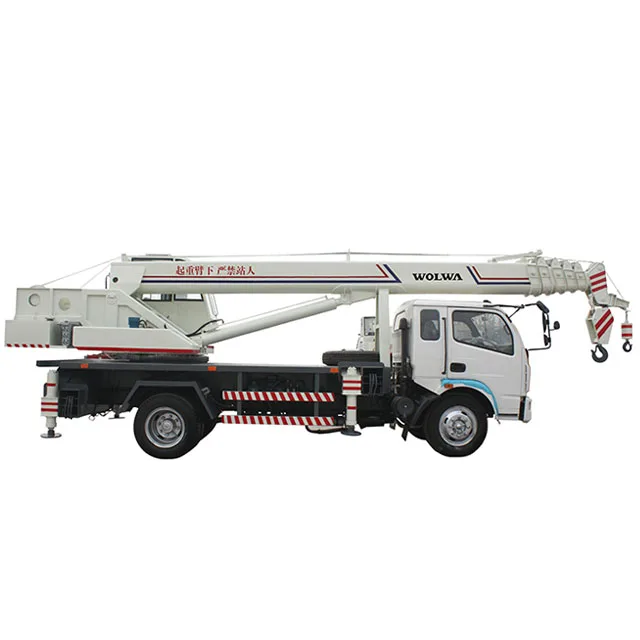 truck crane three wheel 3 ton tricycle crane diesel engine