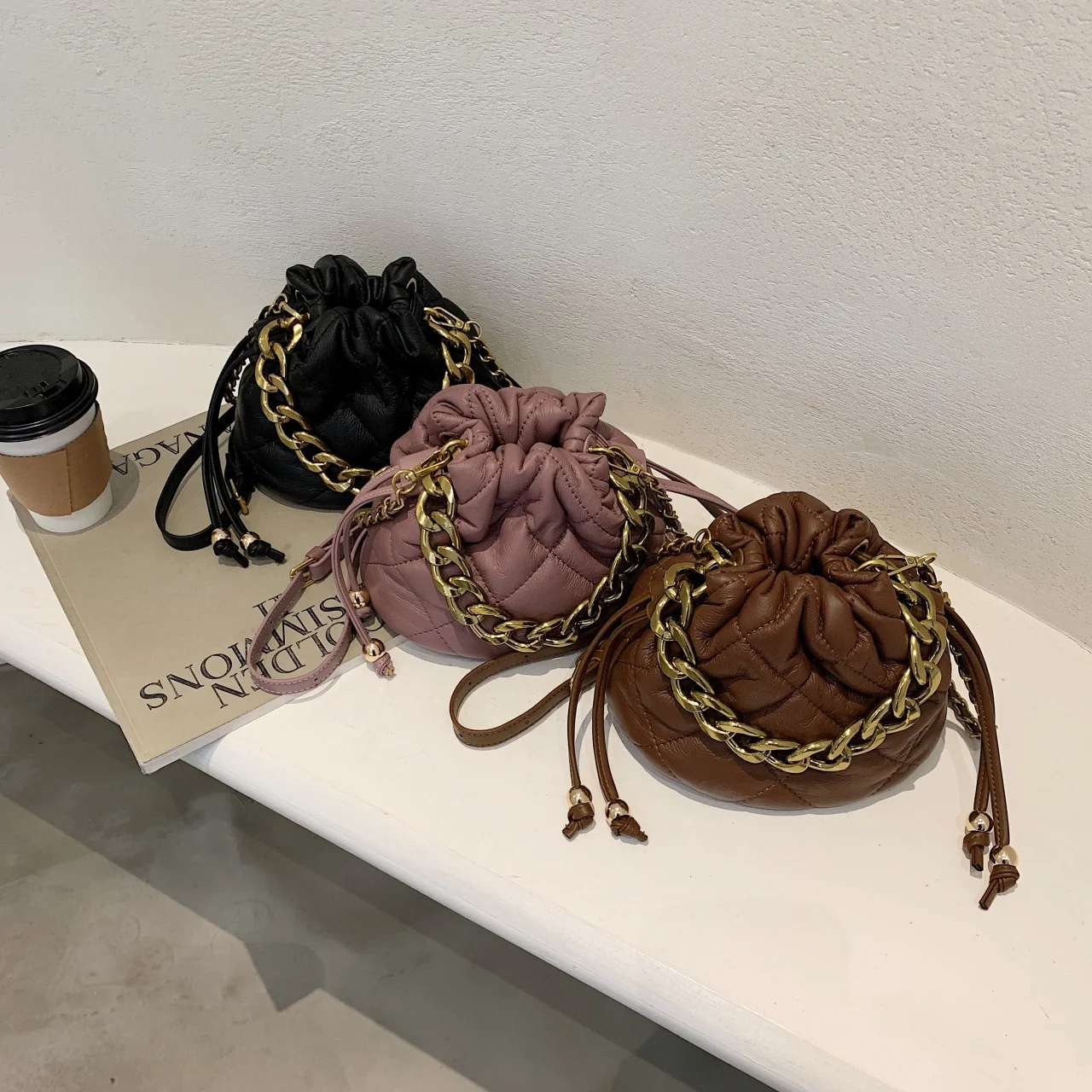Drop Shipping Product Synthetic Drawstring Leather Chain Quilted Designer Handbags Famous Brands Purses and Handbags Bucket Bag