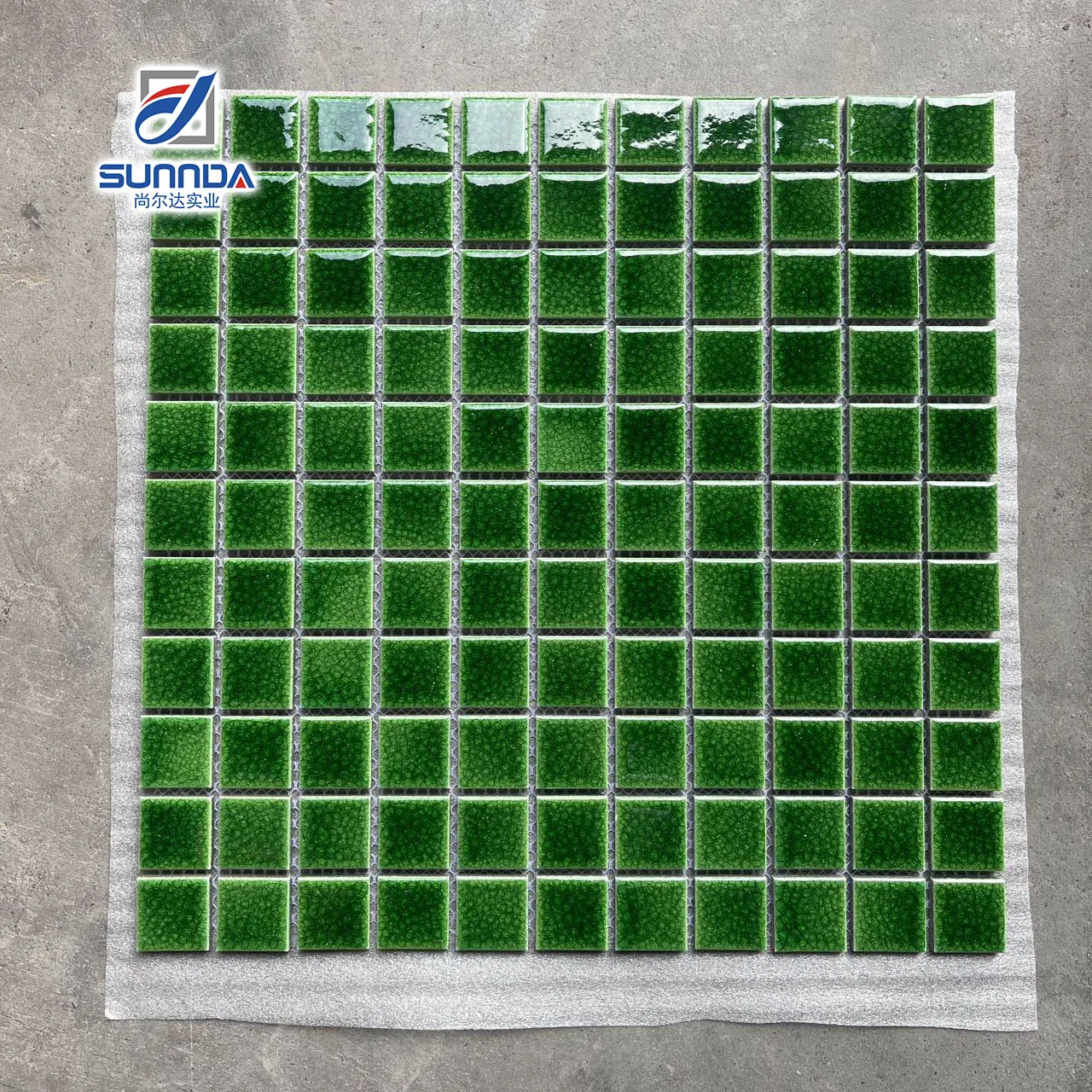 Foshan Wholesale DIY Swimming Pool Pattern Glass Mosaic Glass Crystal Ceramic Mosaic Tile Mosaic Stock